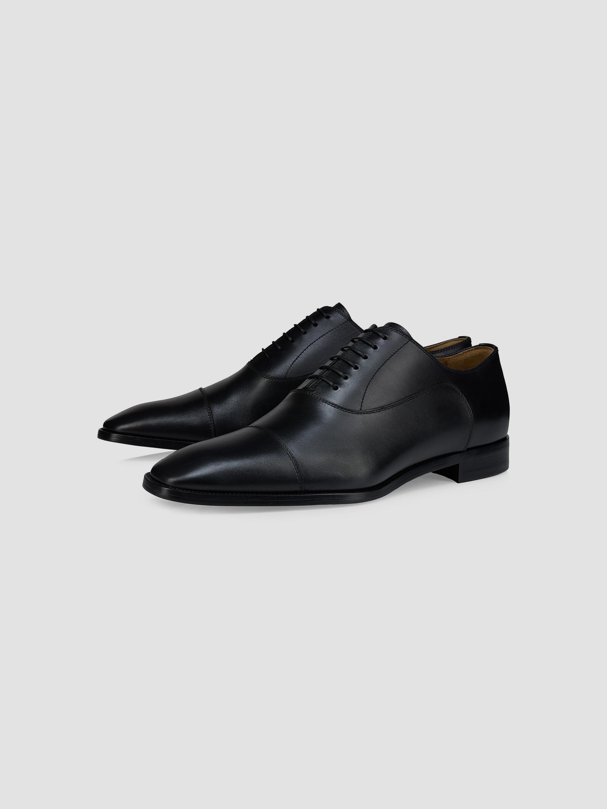 Christian Louboutin Greggory Leather Oxford Shoes | Saks 