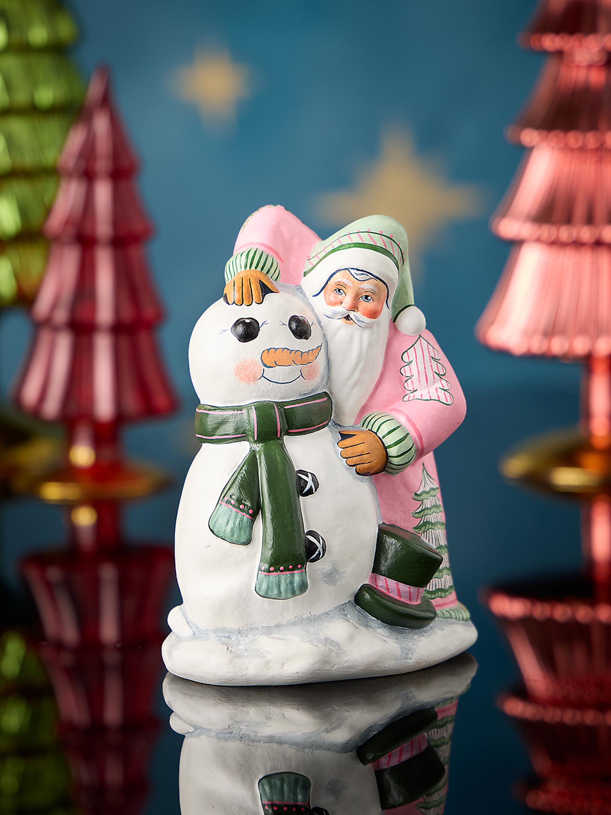 Vaillancourt Folk Art Santa Building a Snowman Christmas Figurine