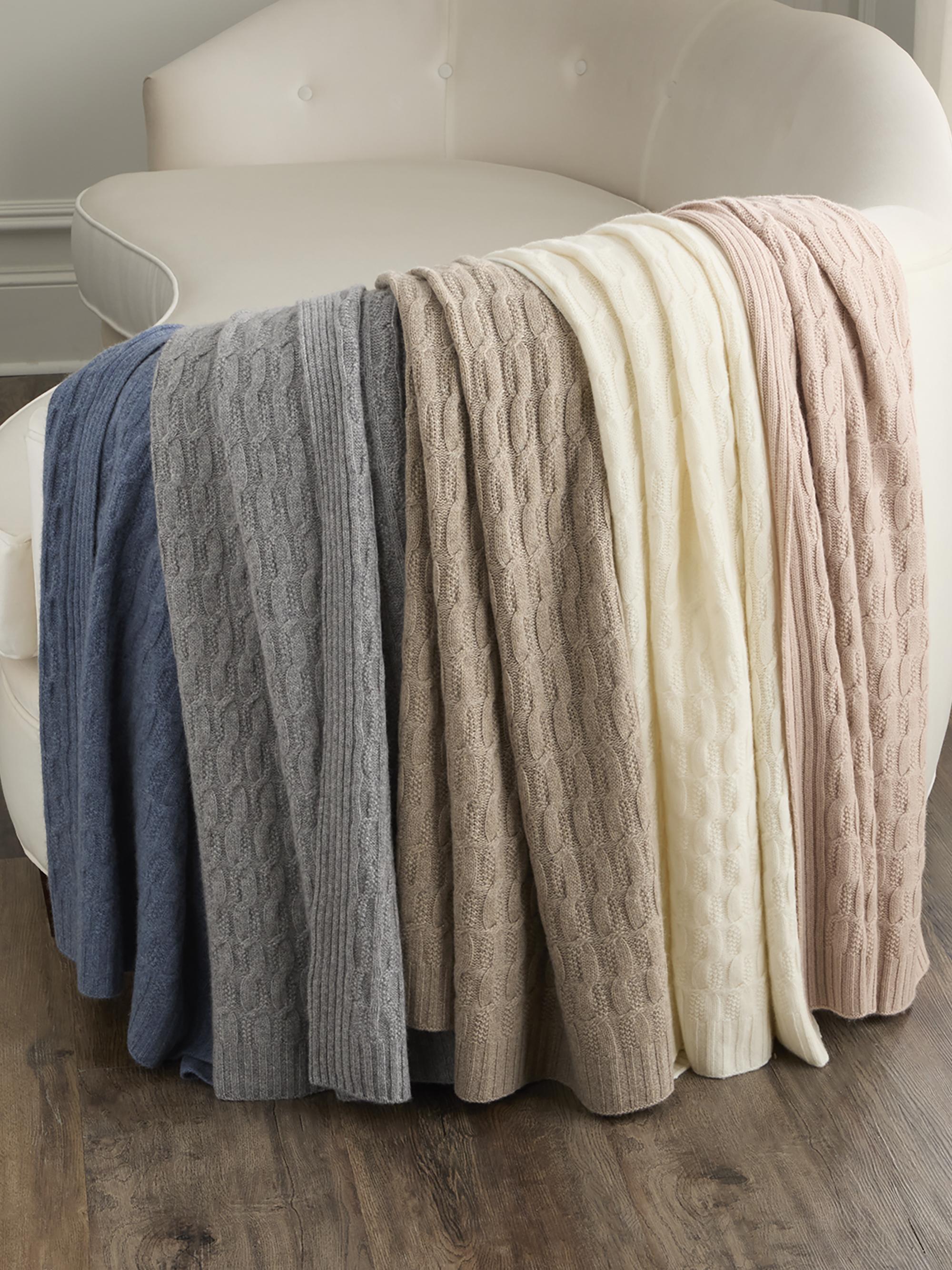 Sofia Cashmere Seed-Stitch Cable-Knit Cashmere Throw Blanket - Blush