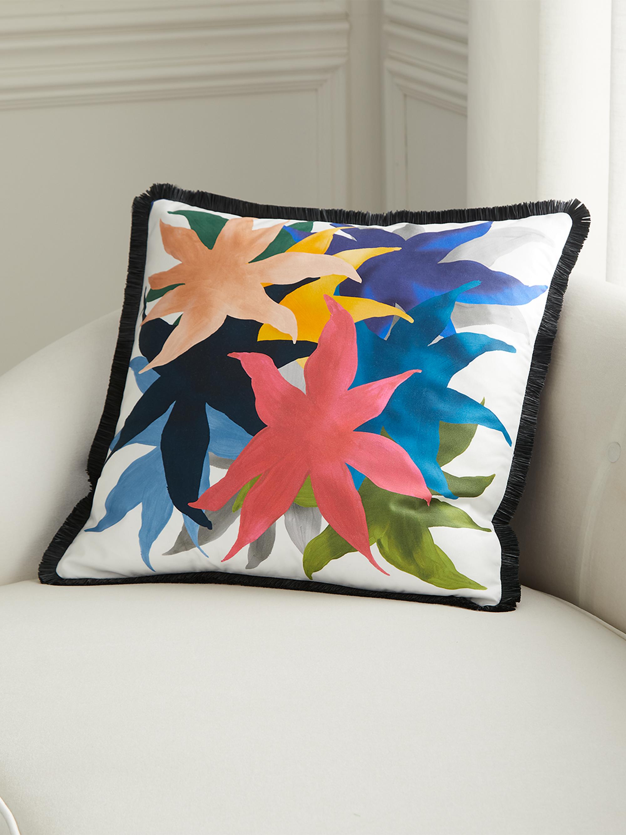 Christian Lacroix Iris Des Marais Craie Cushion