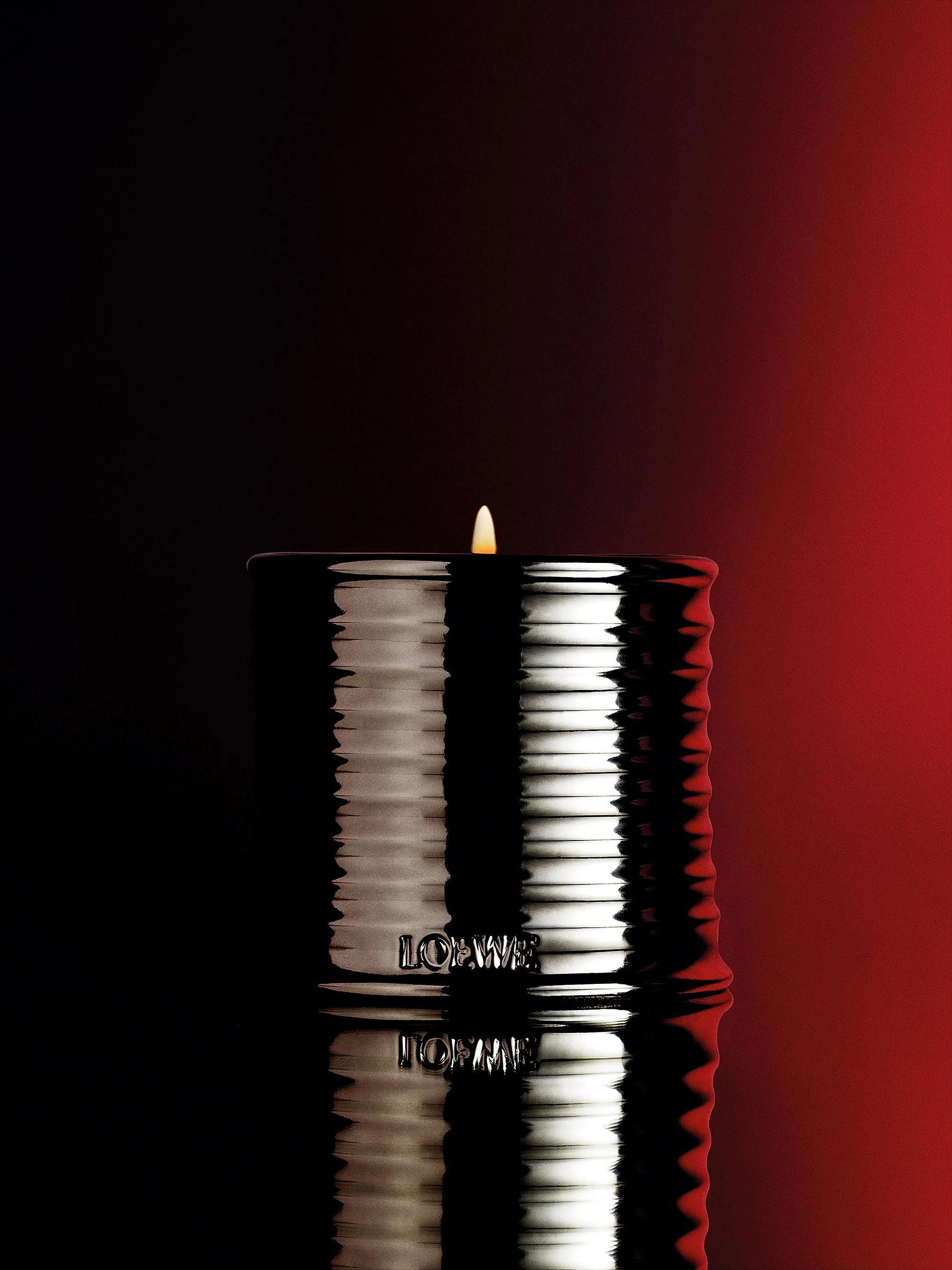 LOEWE Perfumes LOEWE Black Sesame Scented Candle | Saks Fifth Avenue
