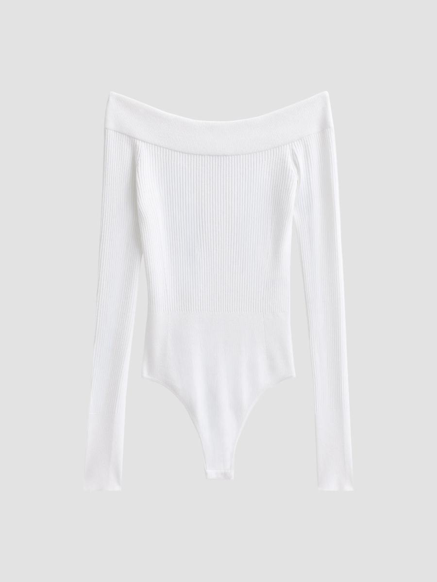 Alaïa Women's Off-the-shoulder Long-sleeve Rib-knit Bodysuit In Blanc