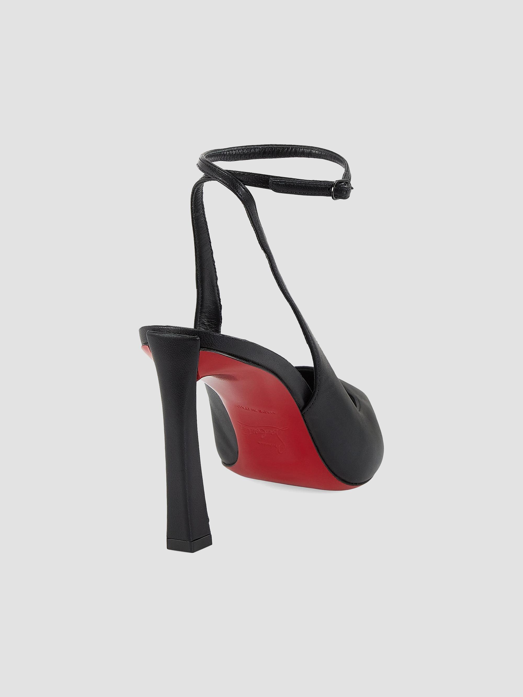 Célora Leather Ribbon Pumps