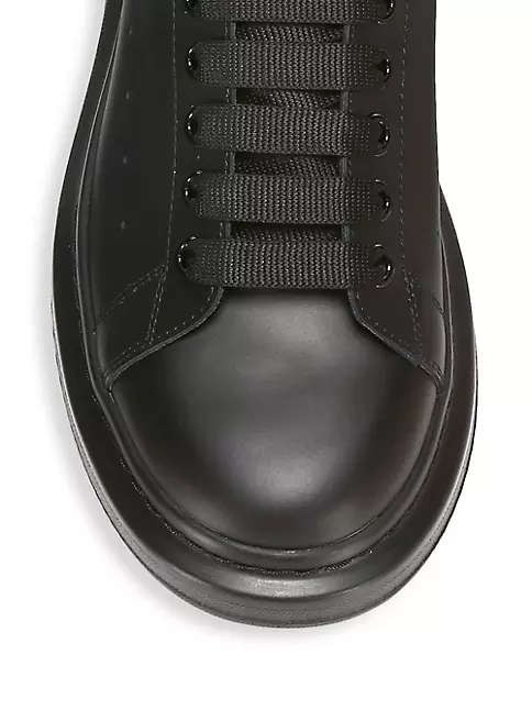 Men's Oversized Sneaker in Black/white