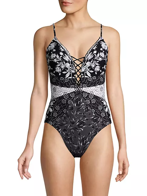 Essentials by Gottex Womens One Piece Textured Swimsuit Built in Bra (10,  Black) : Clothing, Shoes & Jewelry 