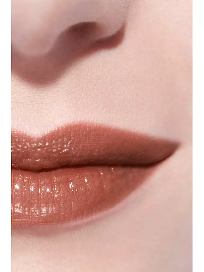 chanel hydrating vibrant shine lip colour