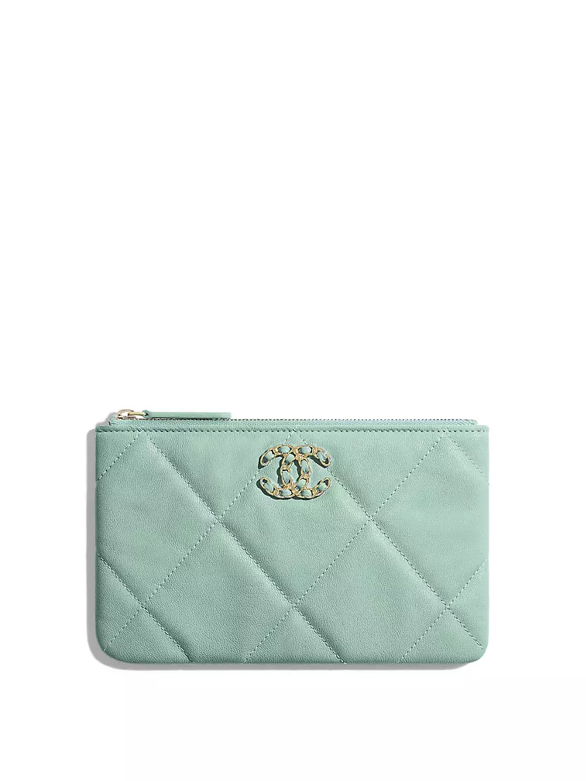 CHANEL 19 POUCH