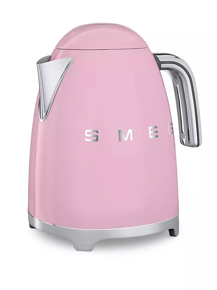 This retro electric kettle is a spot-on dupe for Smeg's — and it's under $60