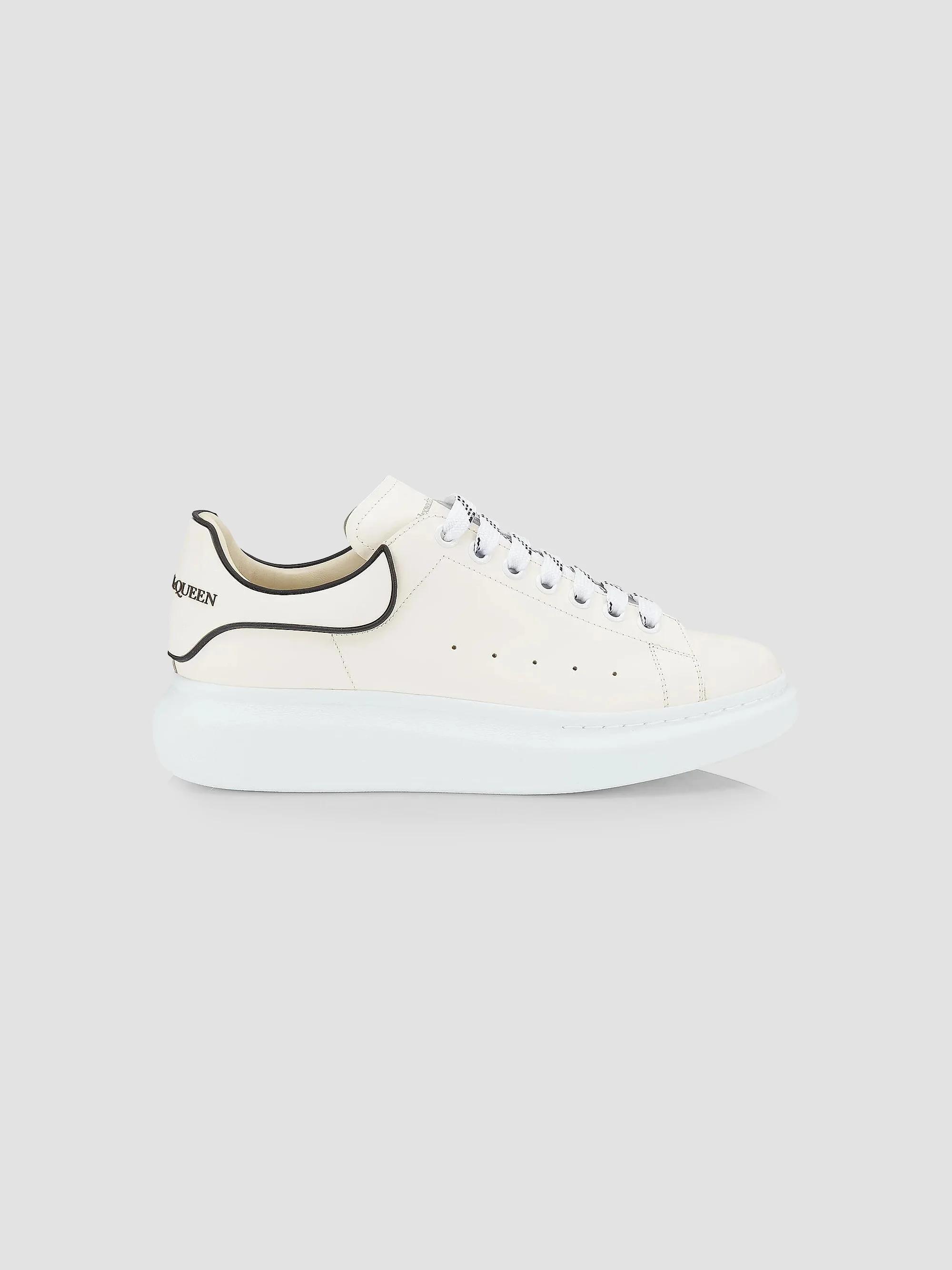 McQueen Men display picture 2