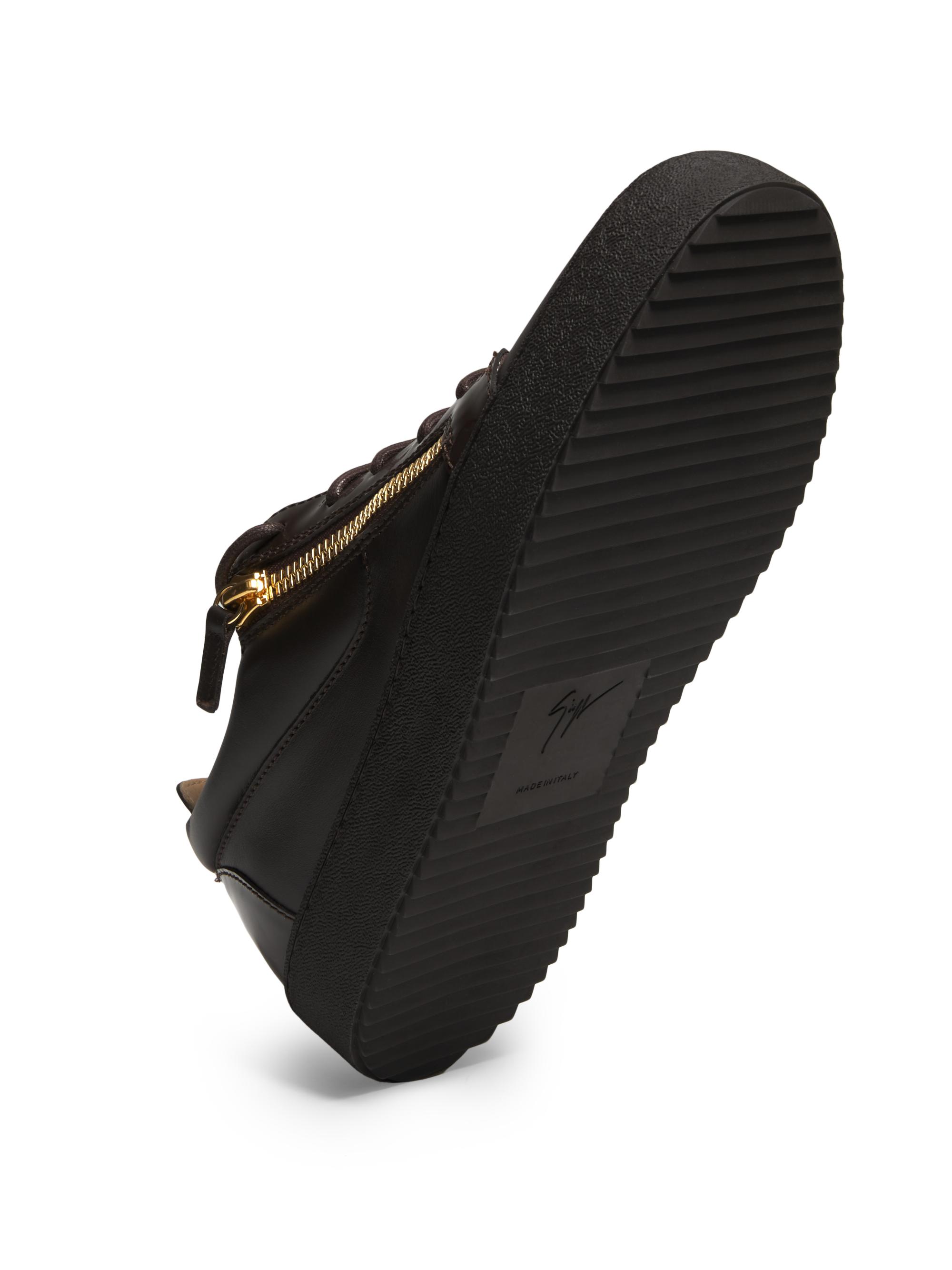Giuseppe Zanotti Briel Side Zip Leather Low-Top Sneakers | Saks