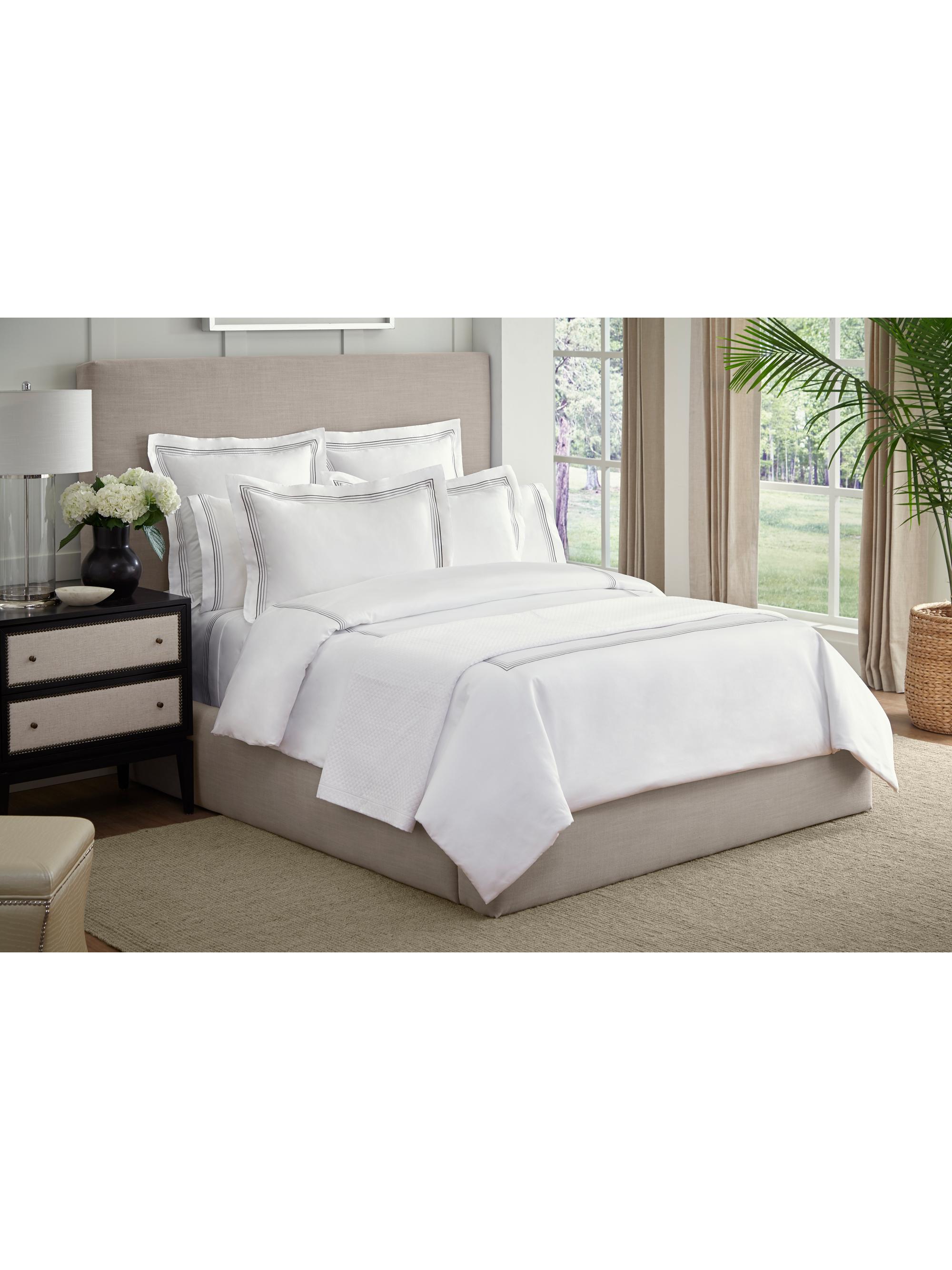 Frette Hotel Cruise Duvet - White Slate Grey King