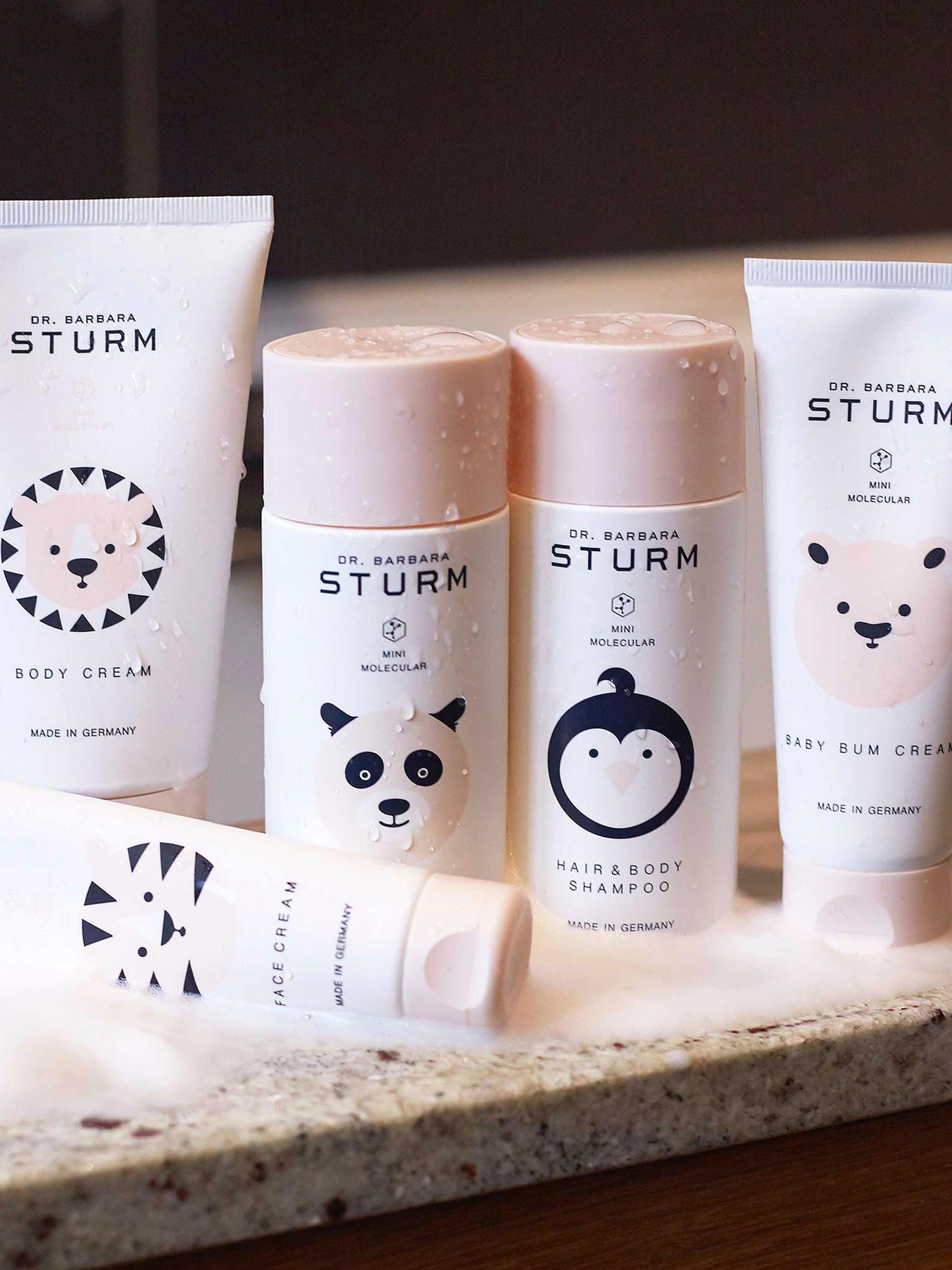 ドクター バーバラ シュトゥルム Brightening Face Cream BRIGHTENING FACE CREAM | Dr. Barbara Sturm