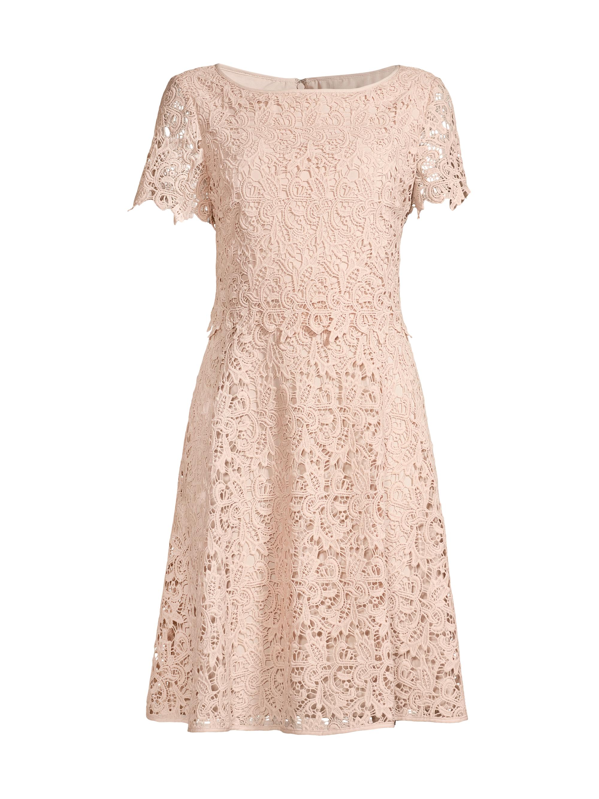 Shani Women's Floral Lace Dress - Champagne