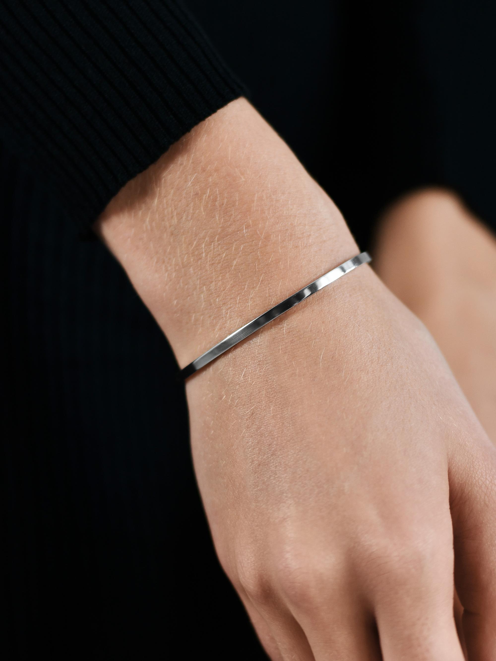 le gramme ribbon bracelet 7g 専用ケース付き ribbon bracelet le 7g – le gramme
