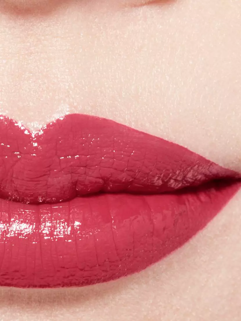 ROUGE ALLURE LIQUID POWDER, Liquid Matte Lip colour blurred effect – CHANEL  Makeup 