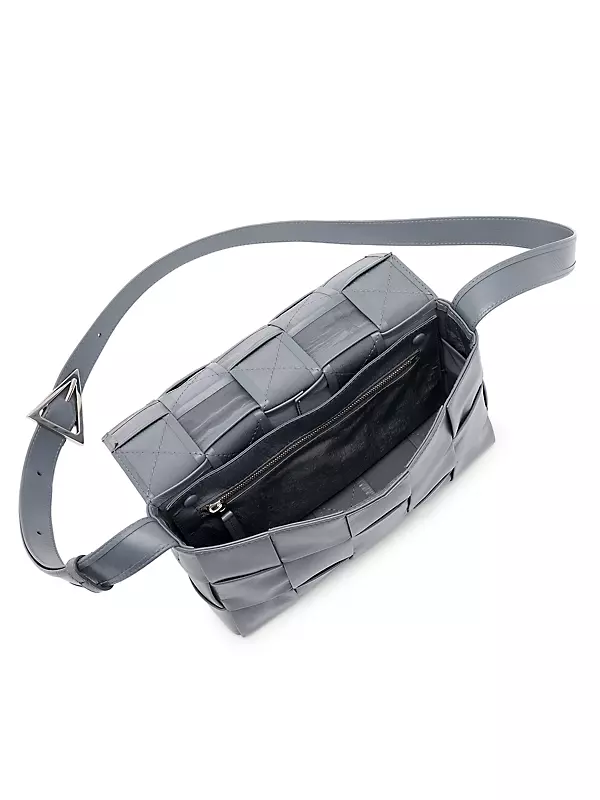 Cassette Leather Shoulder Bag in Silver - Bottega Veneta