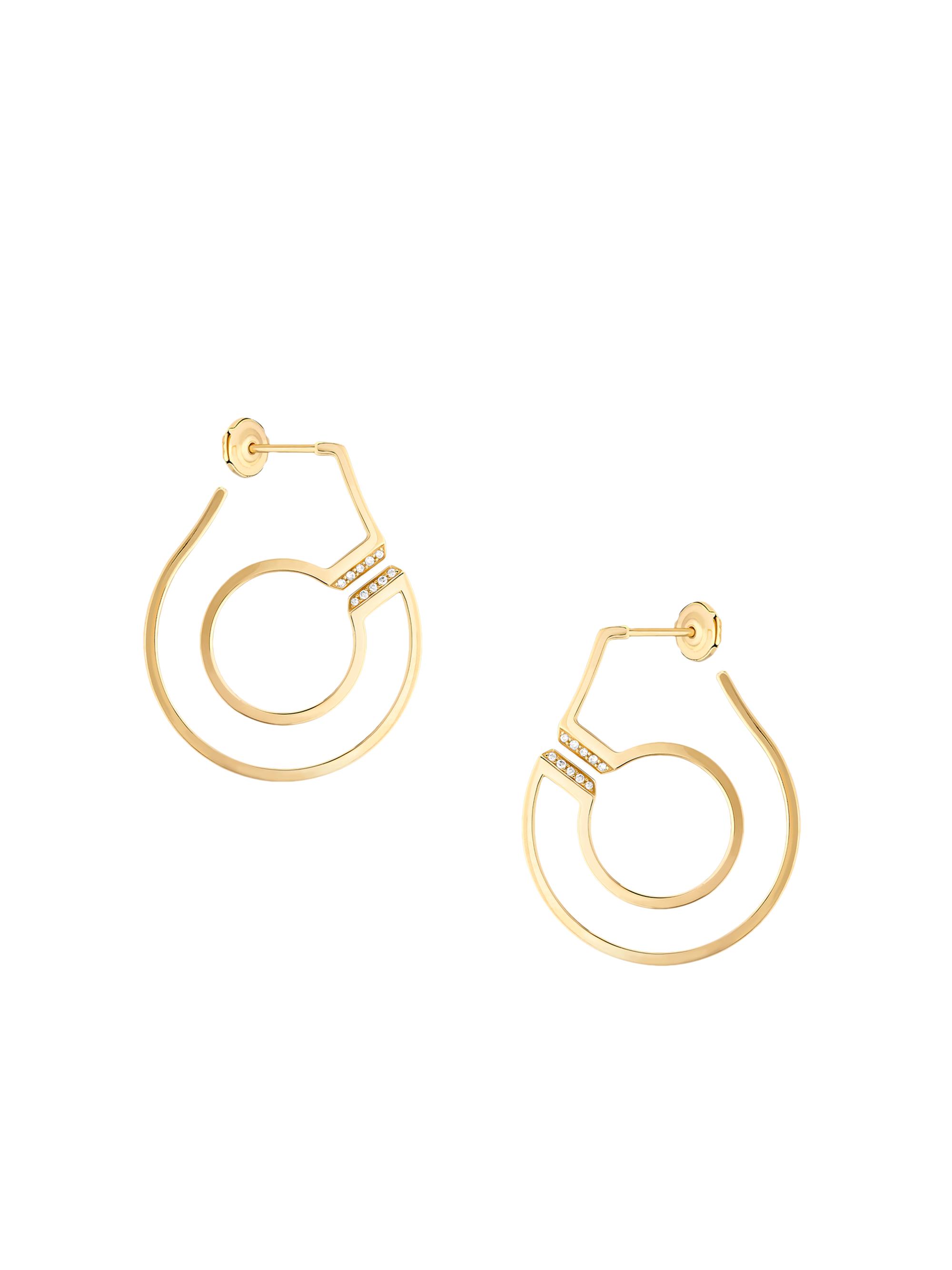 https://cdn.saksfifthavenue.com/is/image/saks/0400014493521_GOLD?wid=900&hei=1200&qlt=95&resMode=sharp2&op_usm=0.9%2C1.0%2C8%2C0