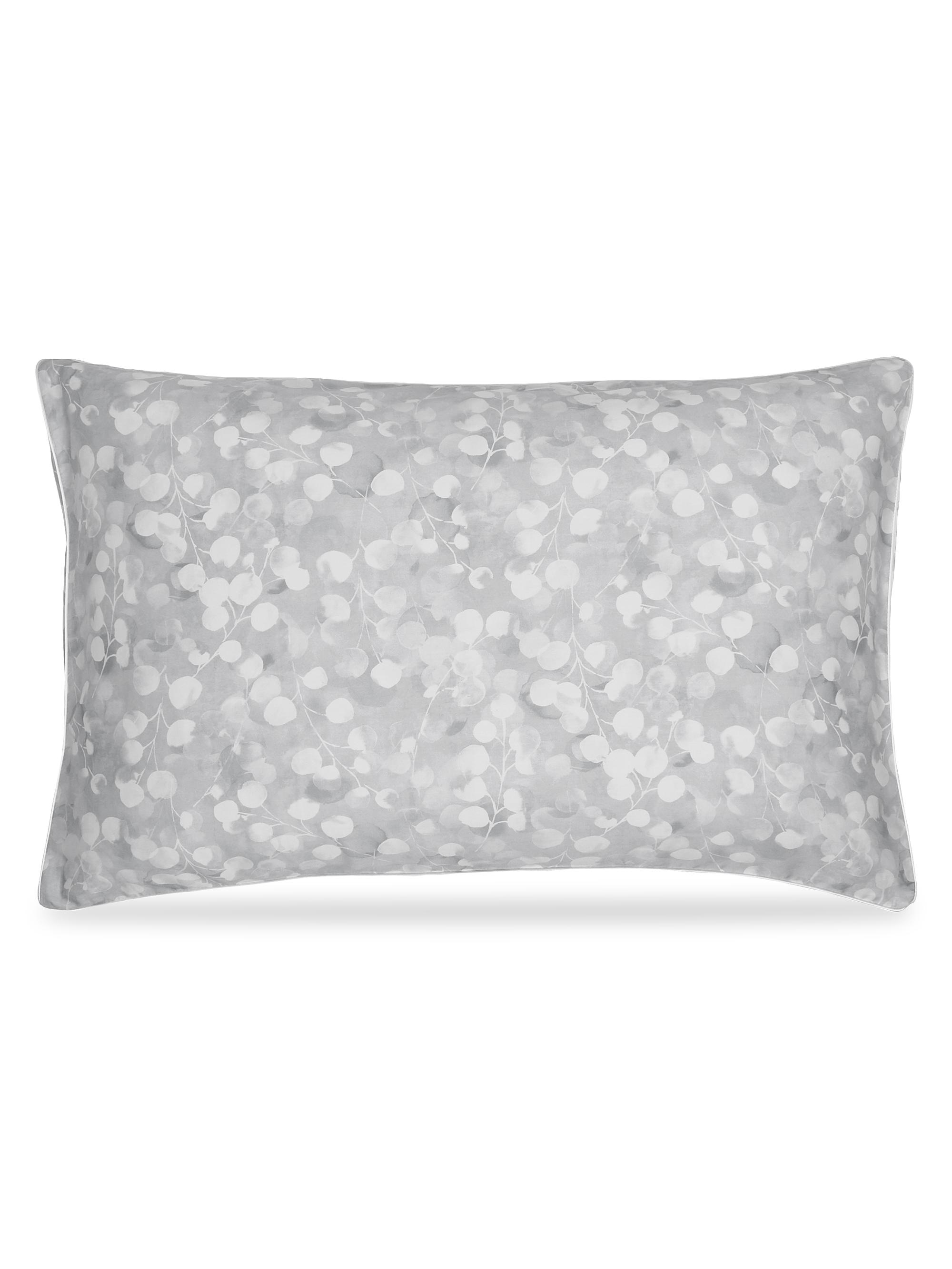 Anne de Solène Rosée 300 Thread Count Standard Sham - Gris Grey Boudoir