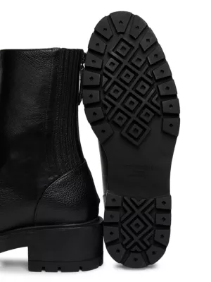 Aquazzura Guy buckled leather boots - Black