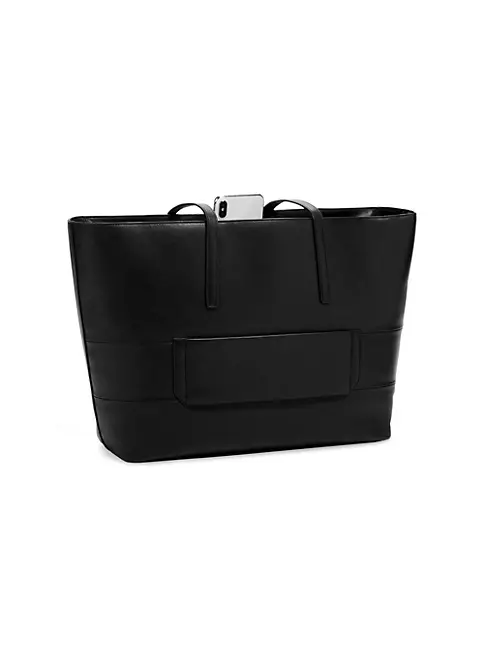 A show stopping YSL tote! The perfect travel tote/work bag/diaper