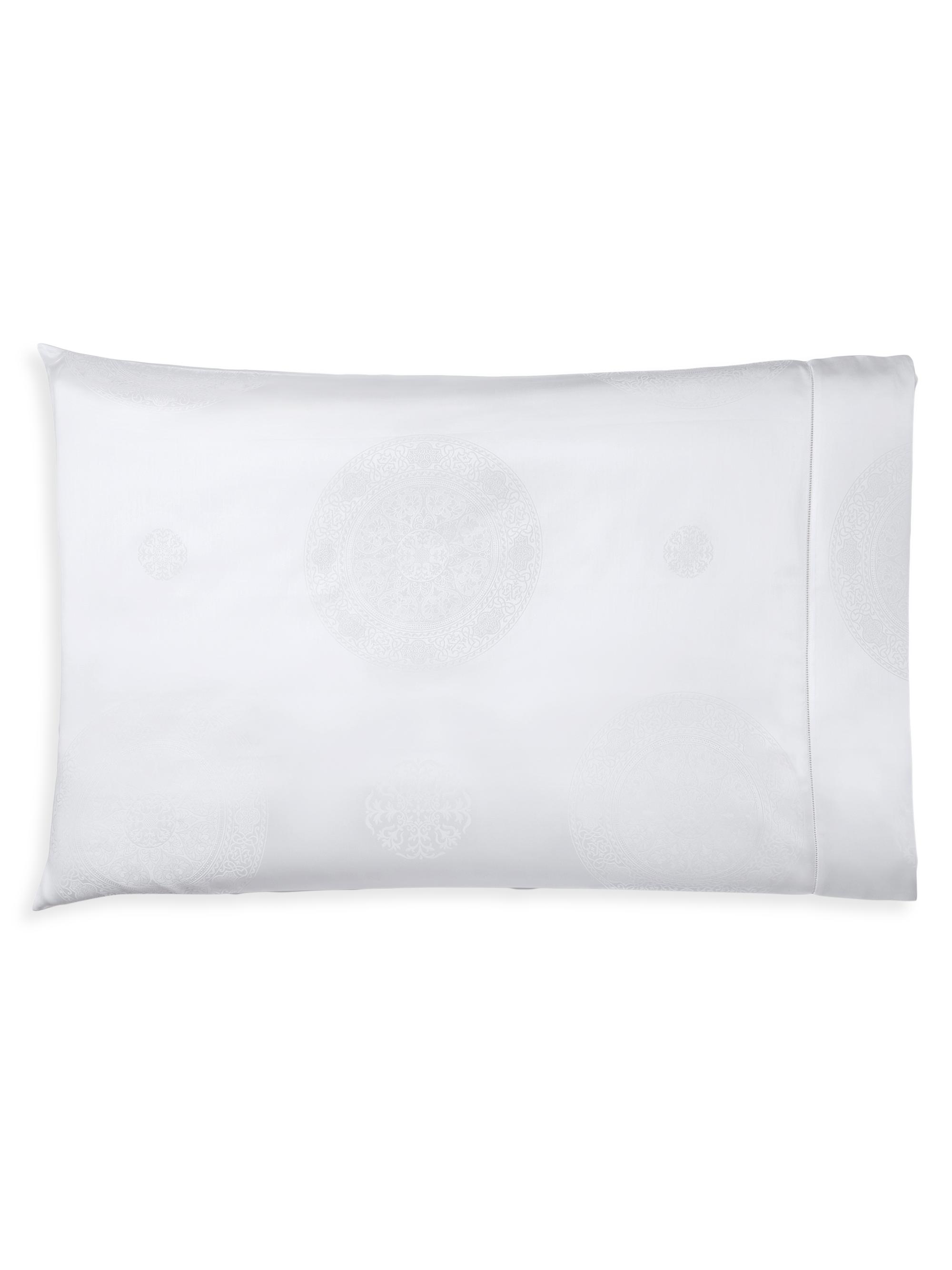 Sferra Giza 45 Medallion Sheet & Pillowcase Collection - White Queen