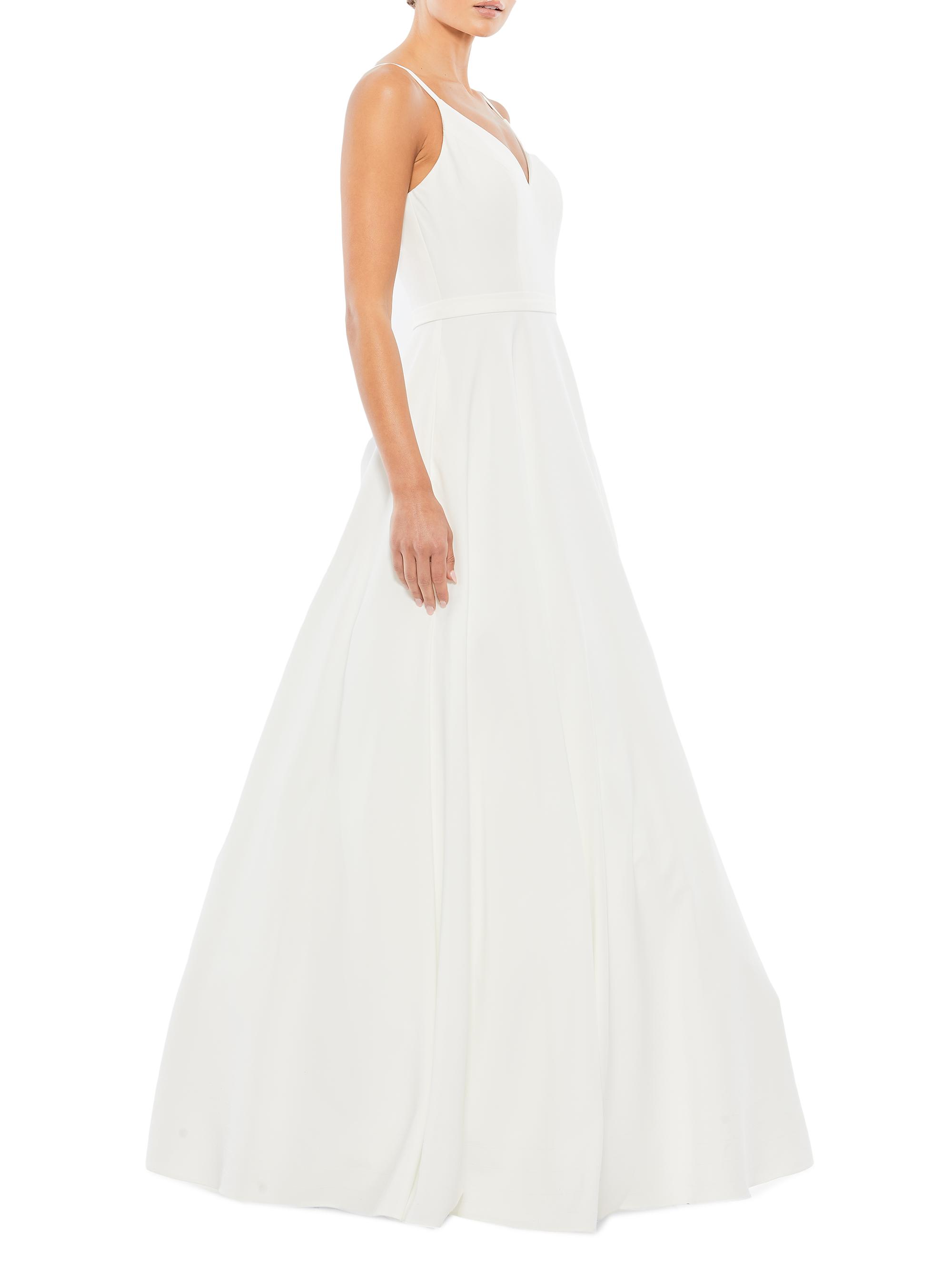 Mac Duggal Classic A-Line V-Neck Ballgown - White - 14