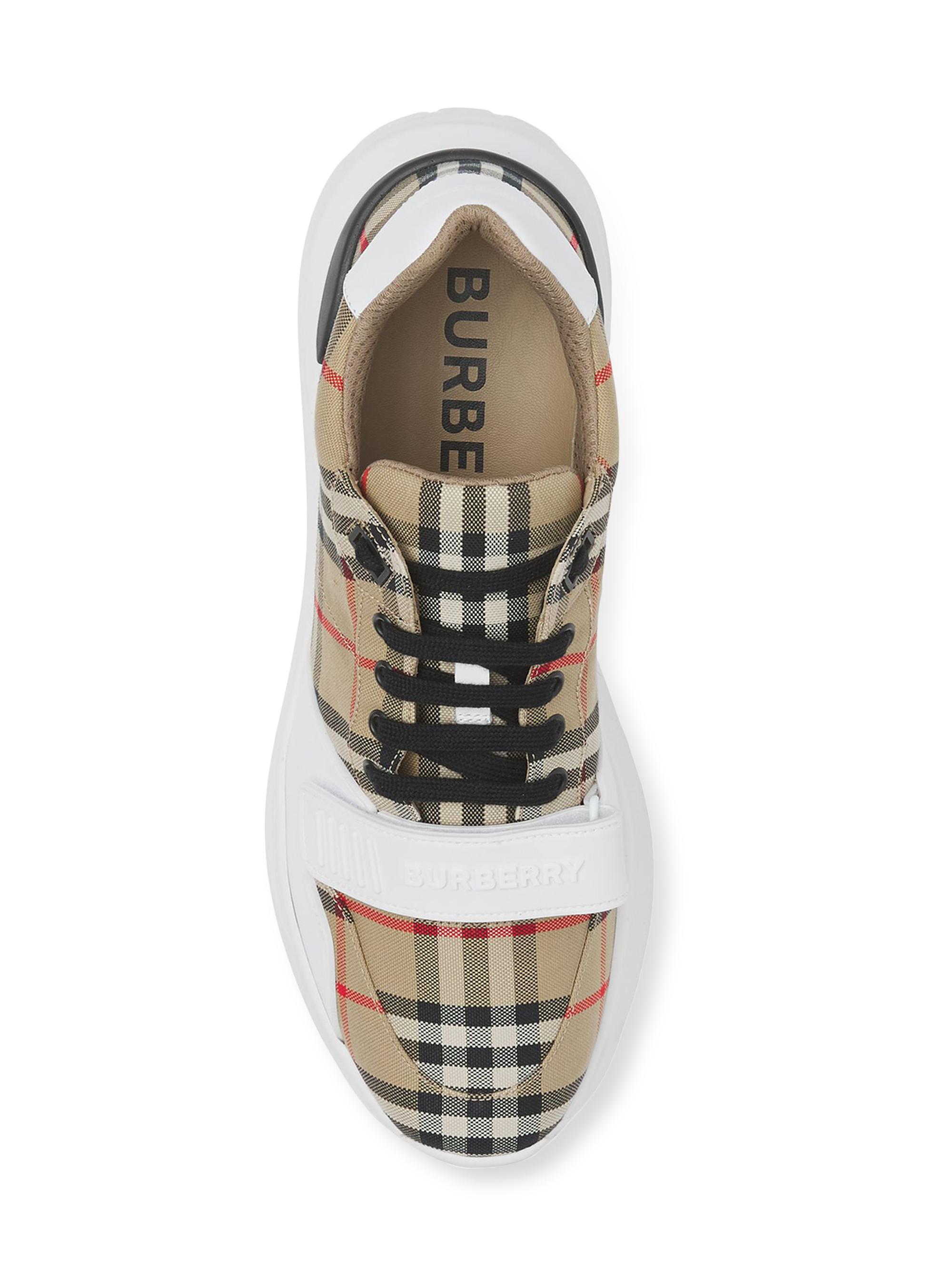 BURBERRY RAMSEY ローカット 茶 厚底 【22.5】 BURBERRY RAMSEY ローカット 茶 厚底 【22.5】 - メルカリ