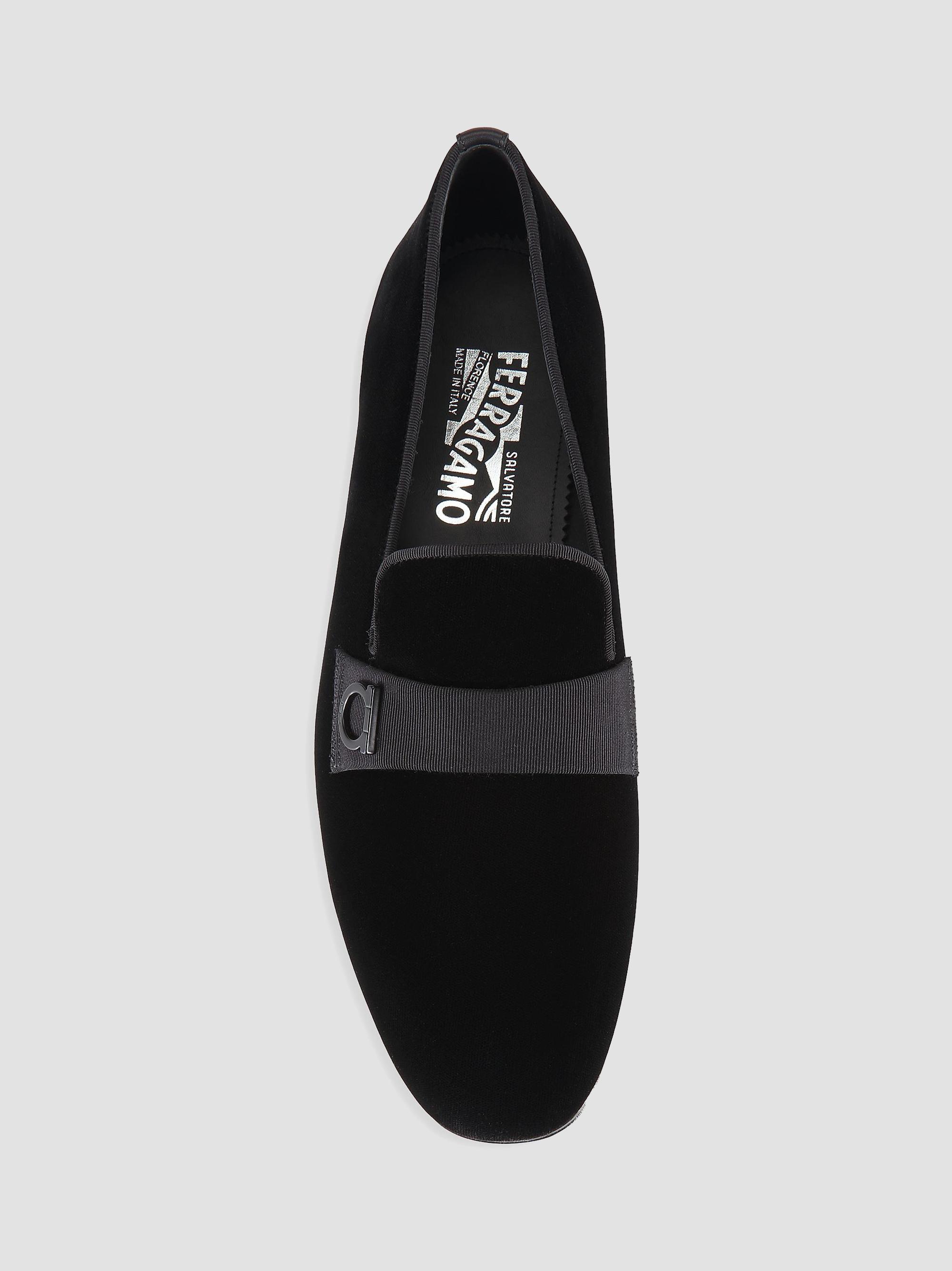靴 Salvatore Ferragamo 8 1/2 FERRAGAMO Velvet Gancio Loafers | Saks Fifth Avenue