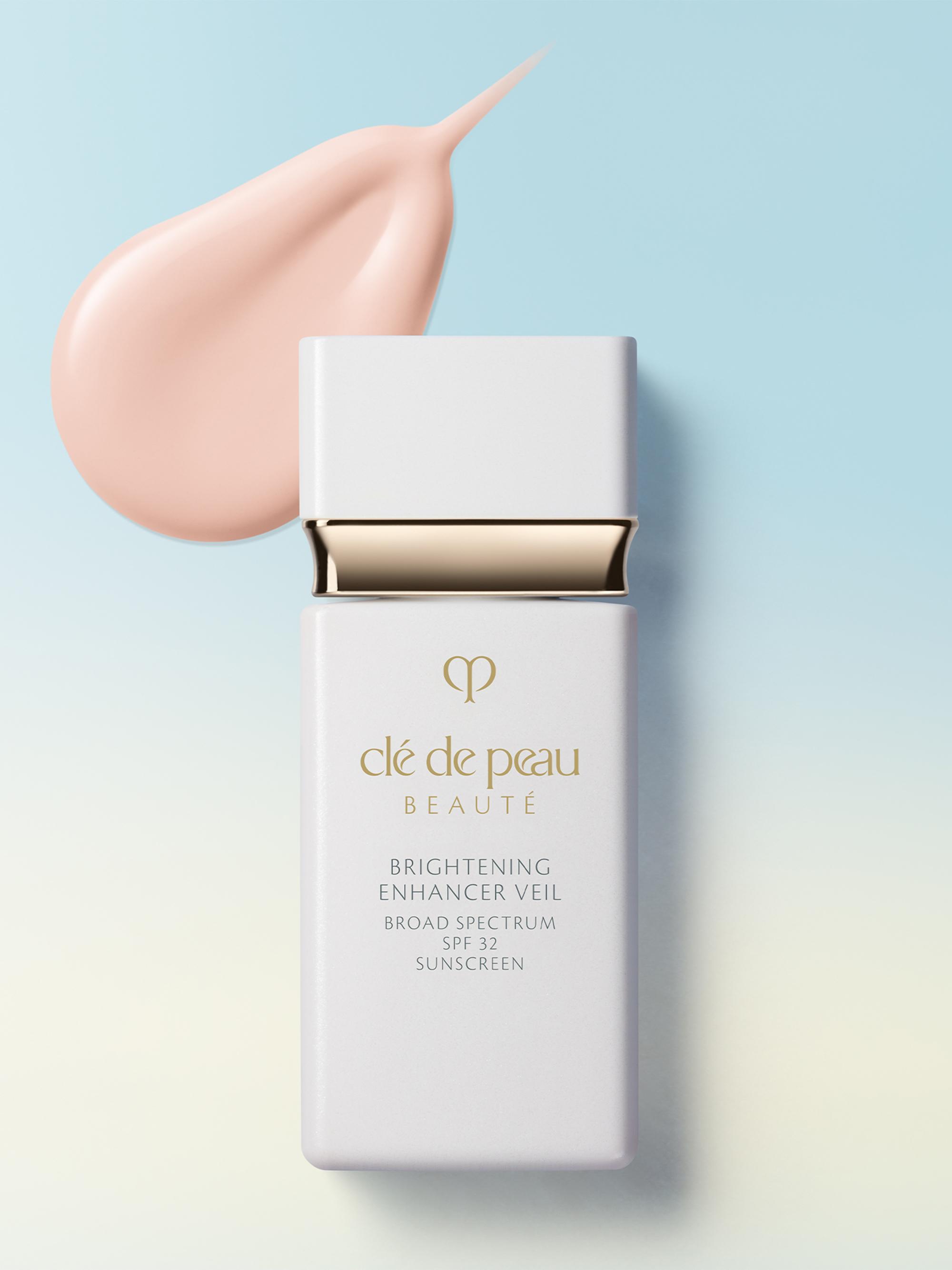 clé de peau BEAUTÉ Clé de Peau Beauté Brightening Enhancer Veil SPF 32 | Saks Fifth