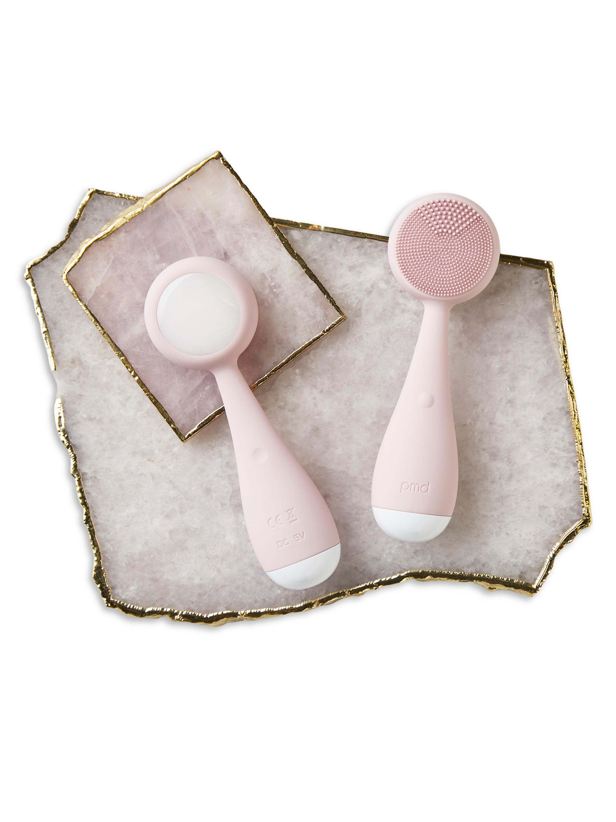 pmd clean pro☆ Amazon.com: PMD Beauty Clean Pro Jade - Smart Facial Cleansing