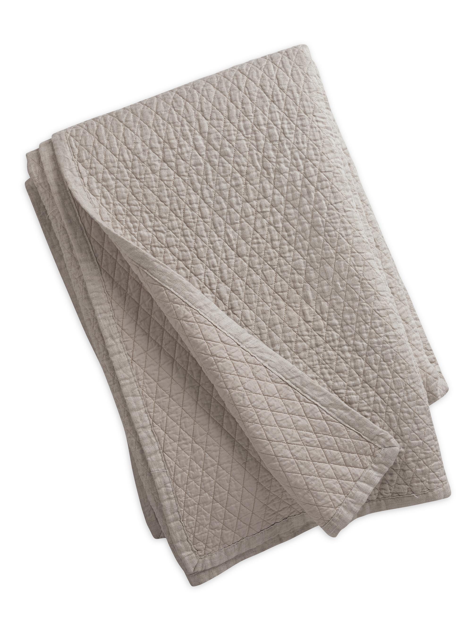Lili Alessandra Dawn Diamond Quilted King Coverlet - Natural King