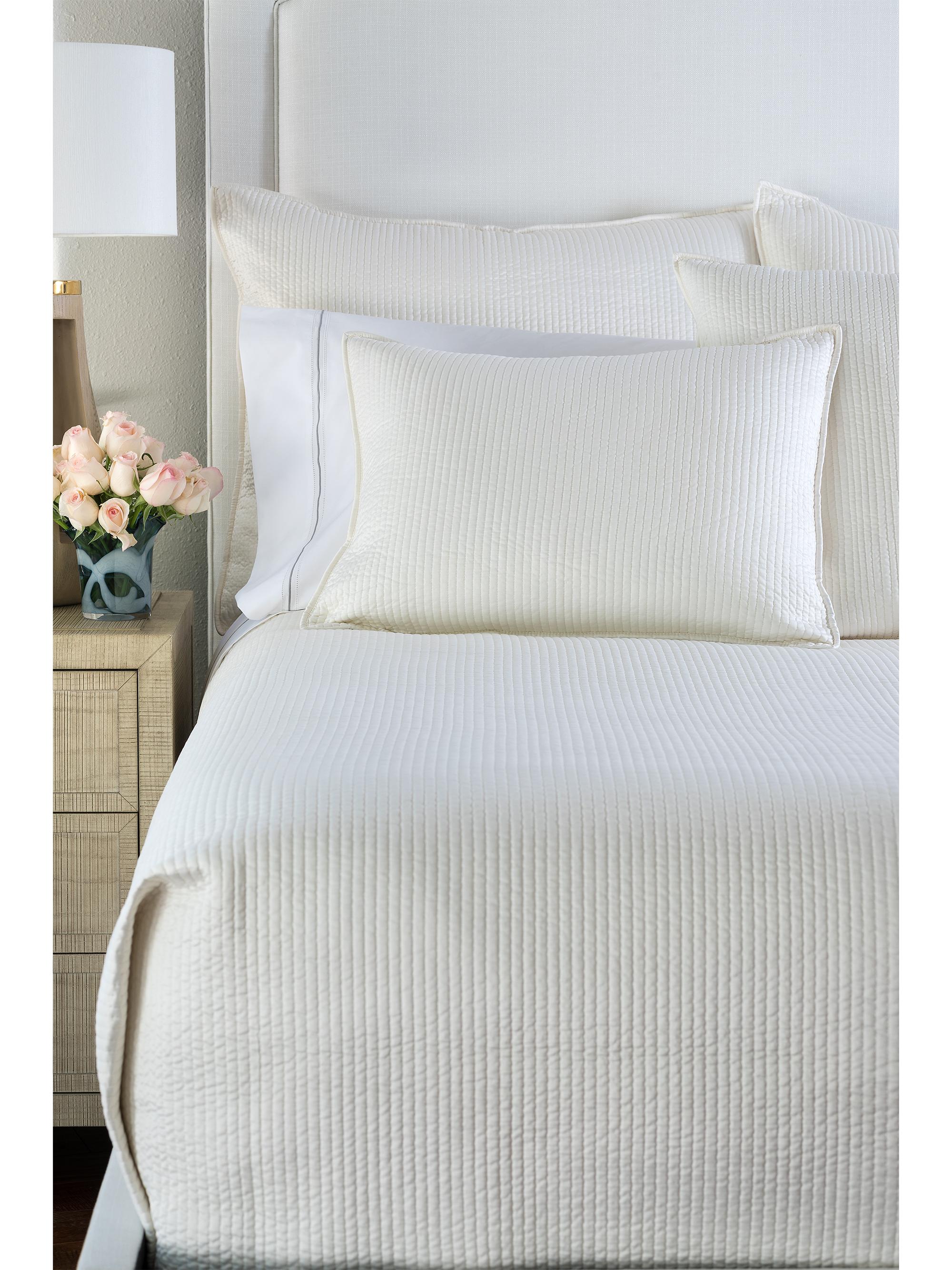 Lili Alessandra Retro  Quilted Coverlet -  Queen