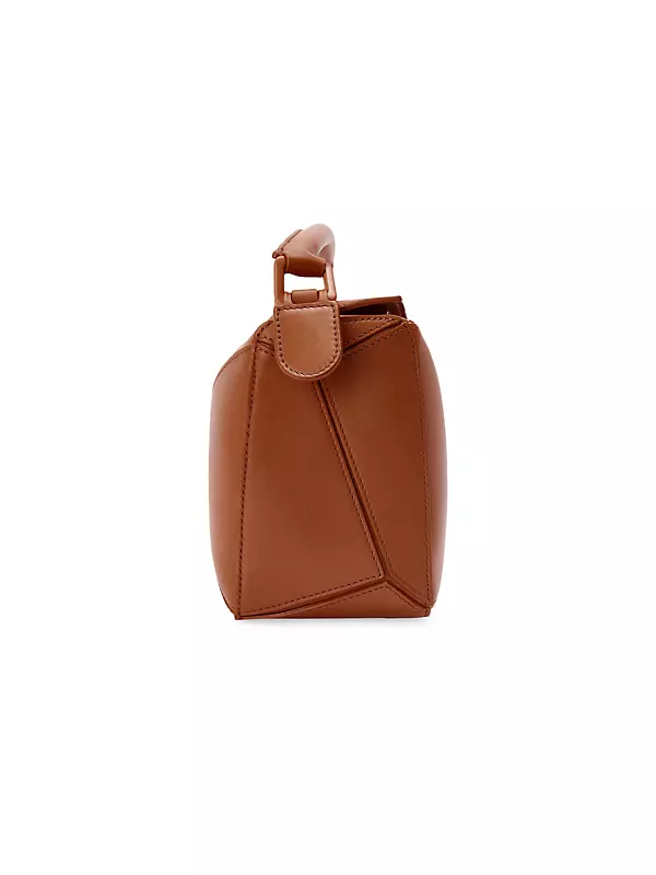 Loewe puzzle mini textured-leather shoulder bag. #loewe #shoulderbags #bags