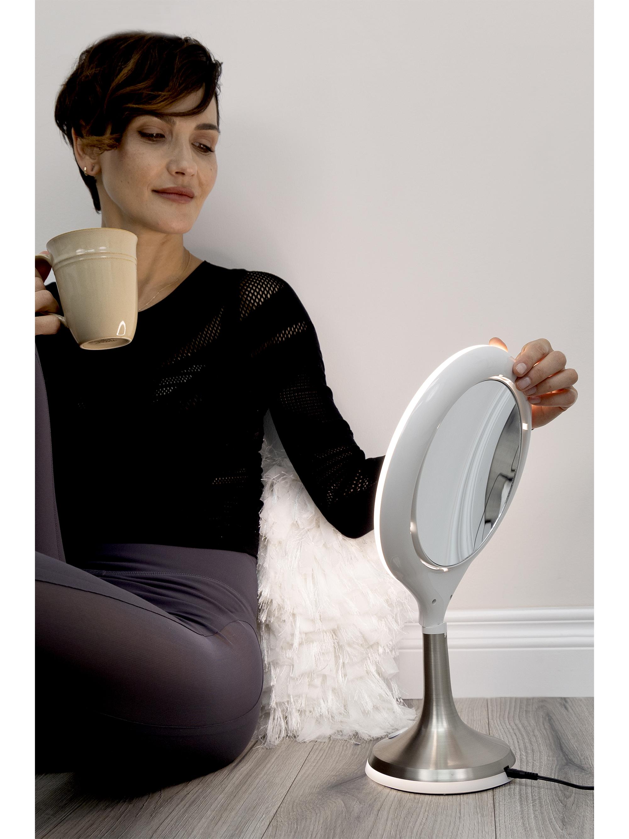 その他 THE HYSTERIC WOMAN MIRROR LIGHT THE HYSTERIC WOMAN MIRROR LIGHT The Mirror & the Light - Wikipedia