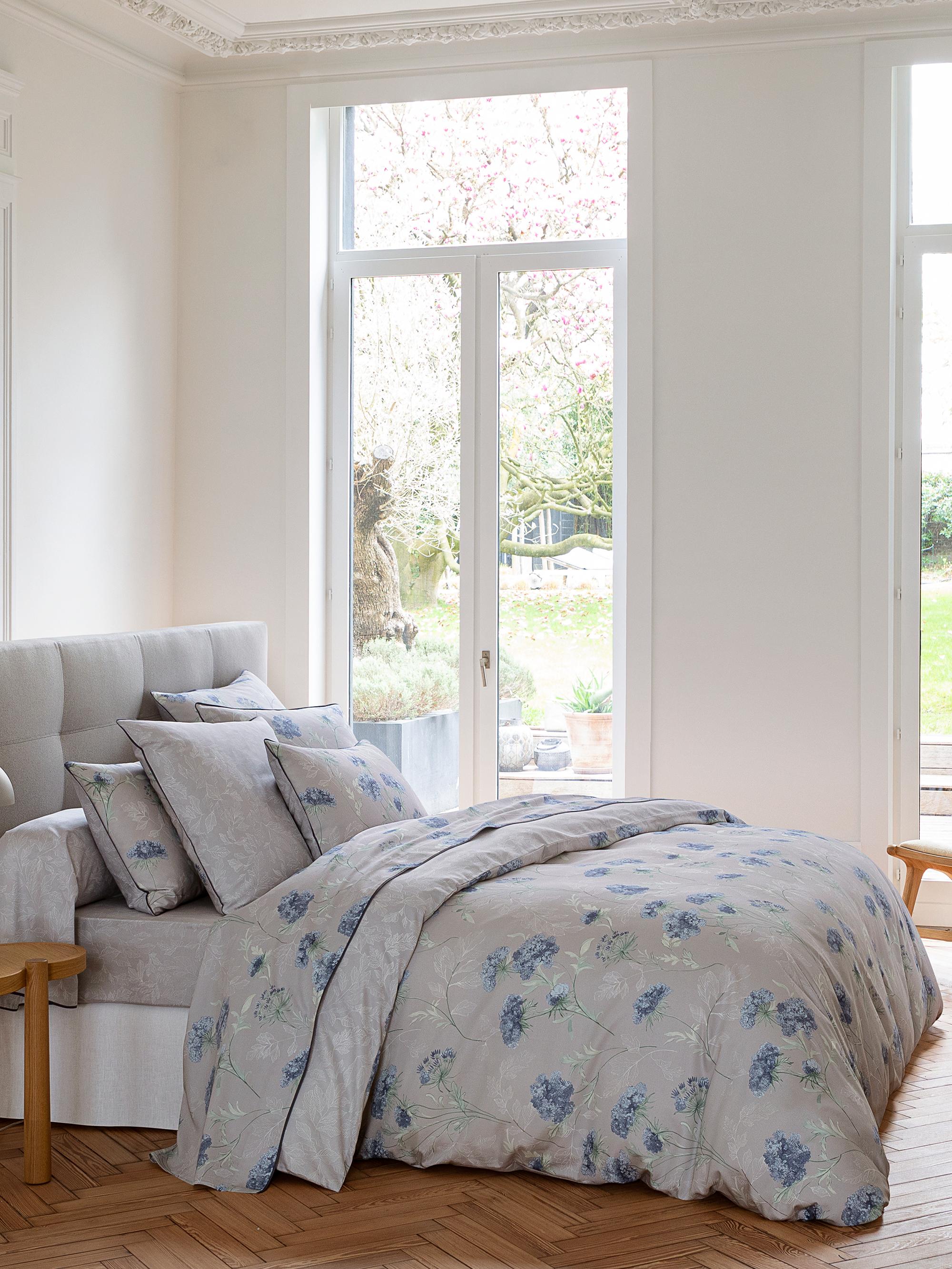 Anne de Solène Esquisse Flat Sheet - Blue Queen