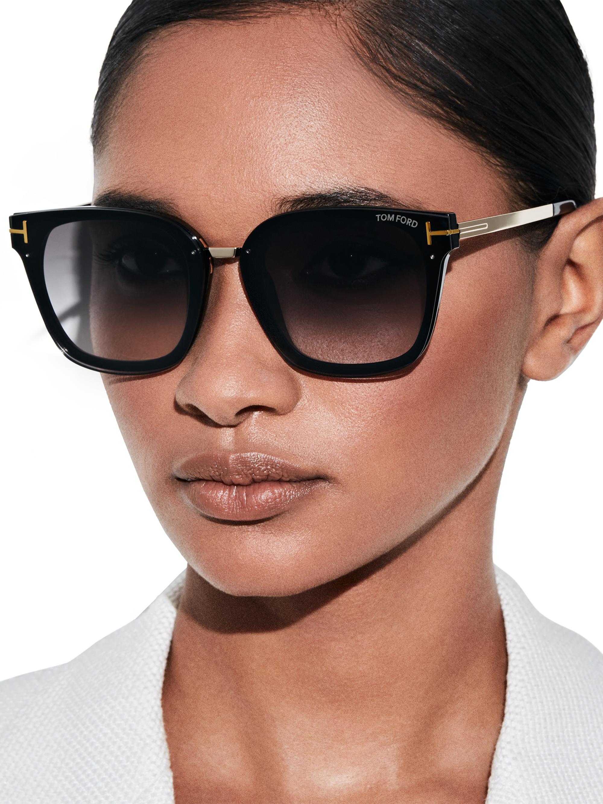 0400017316483_SHINYBLACK_A6?