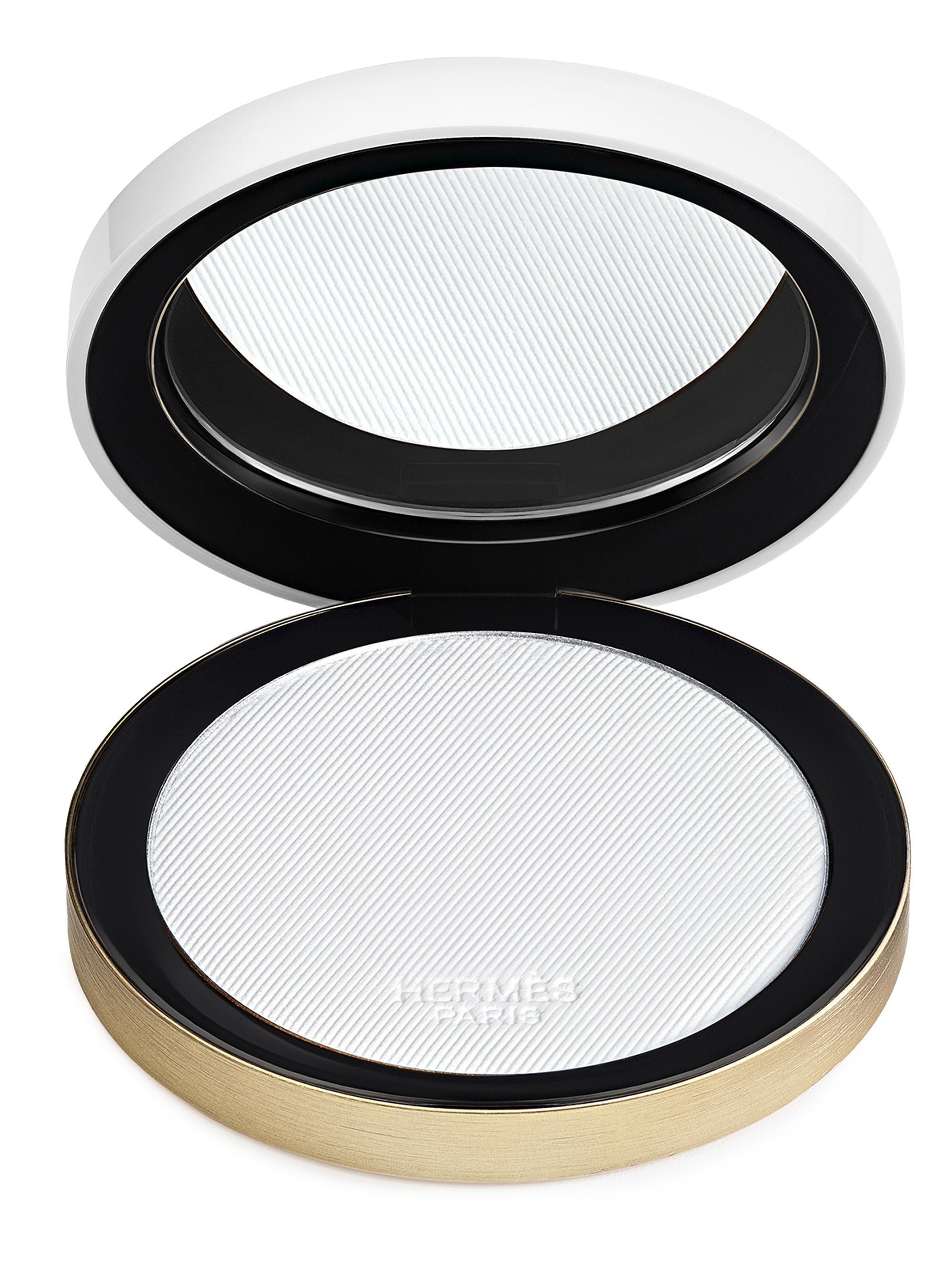 HERMÈS Hermès Plein Air Radiant Matte Powder | Saks Fifth Avenue