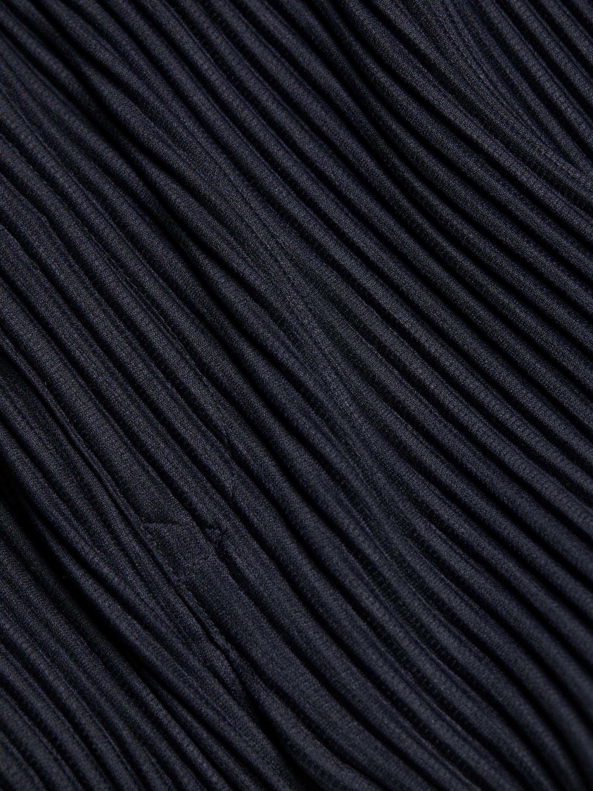 Homme Plissé Issey Miyake Flowers And Vases Basics Pleated Pants