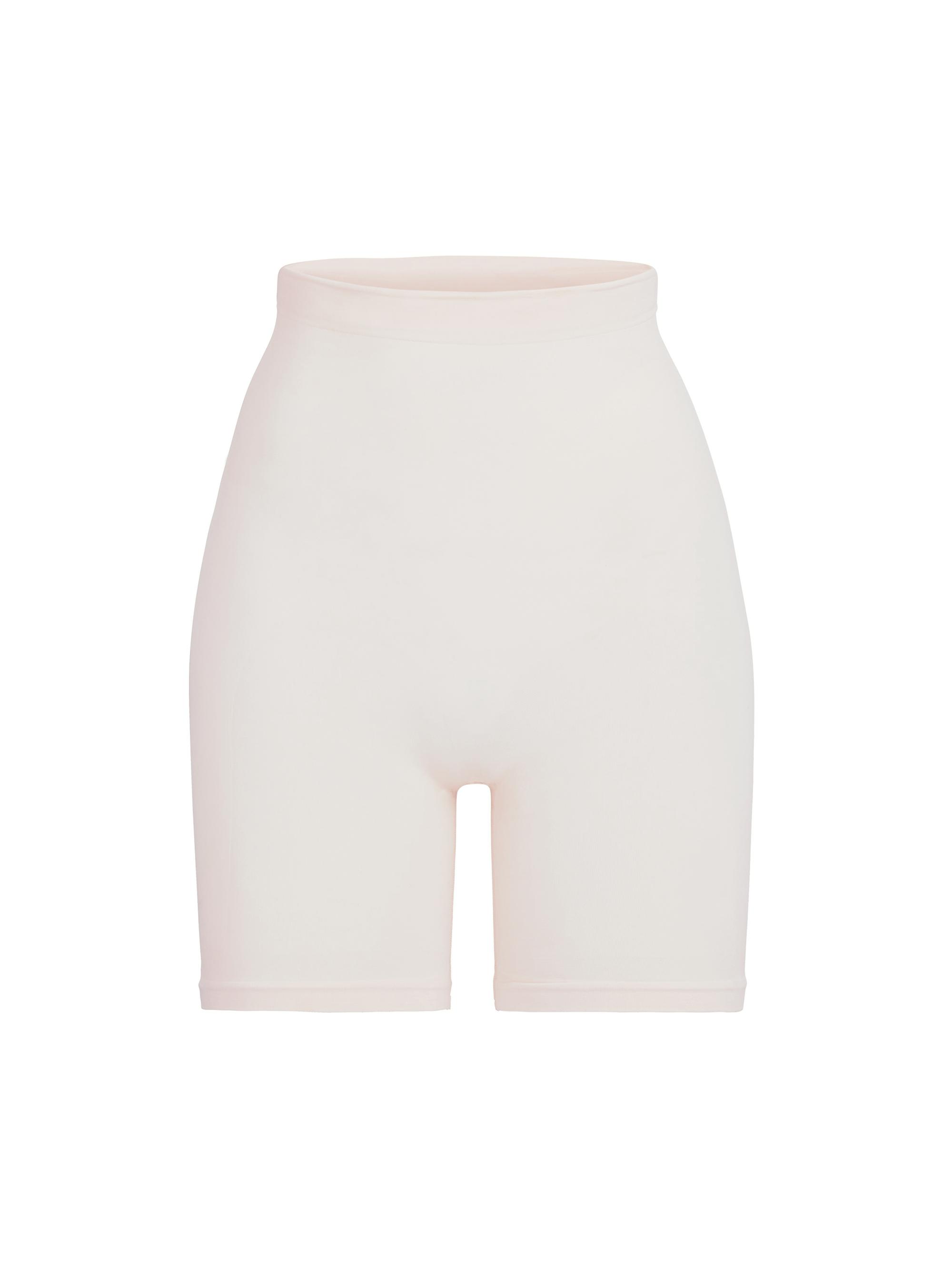 SKIMS Women's Seamless Sculpt Mid-Thigh Short - Clay