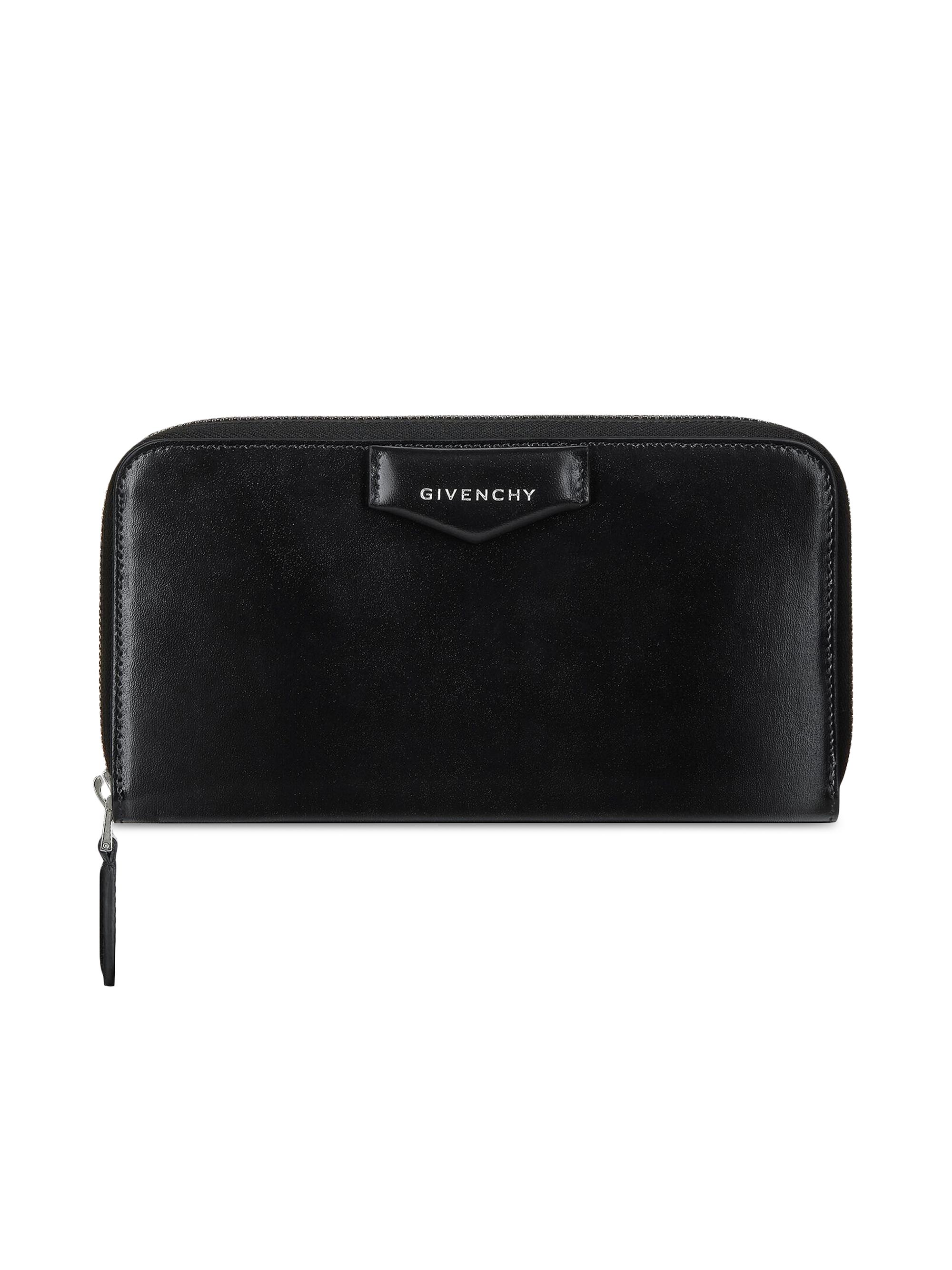Givenchy Women's Antigona Zipped Wallet in Box Leather - Black
