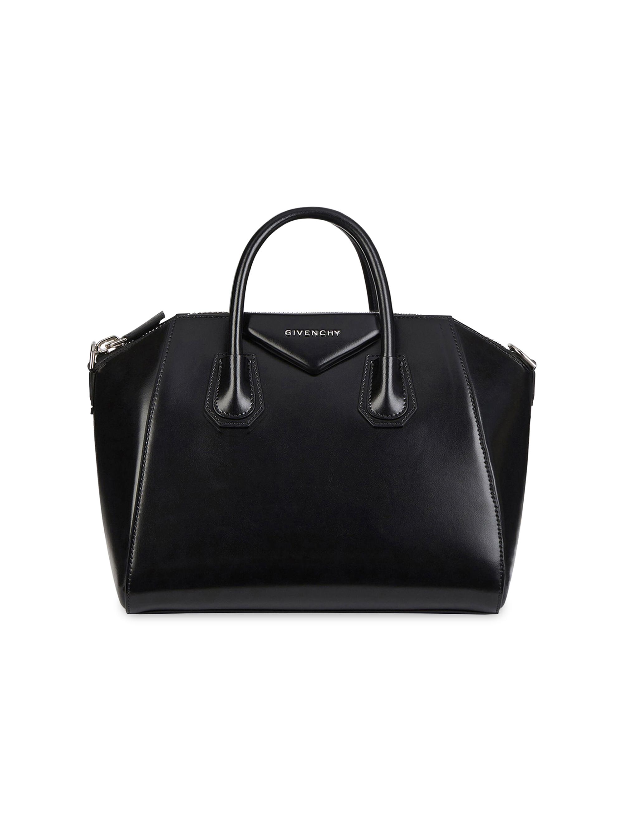 GIVENCHY ANTIGONA SOFT BAG MAXI ブラック ジバンシィの人気バッグ「アンティゴナ・ソフト」にメンズ登場。機能的