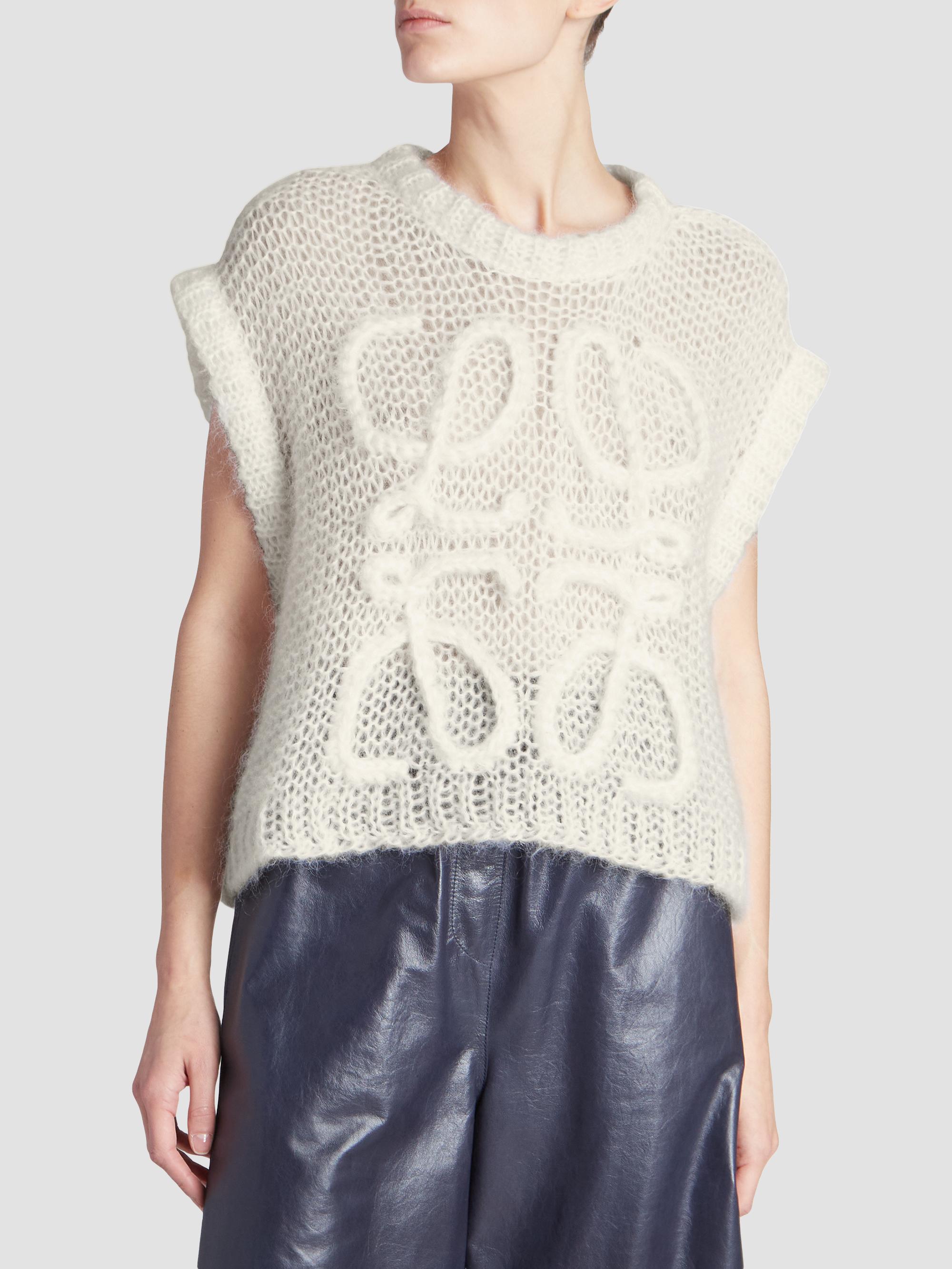 ロエベ LOEWE アバグラム刺繍 Vネック ケーブルニット ベスト XS LOEWE Anagram Sweater Vest | Saks Fifth Avenue