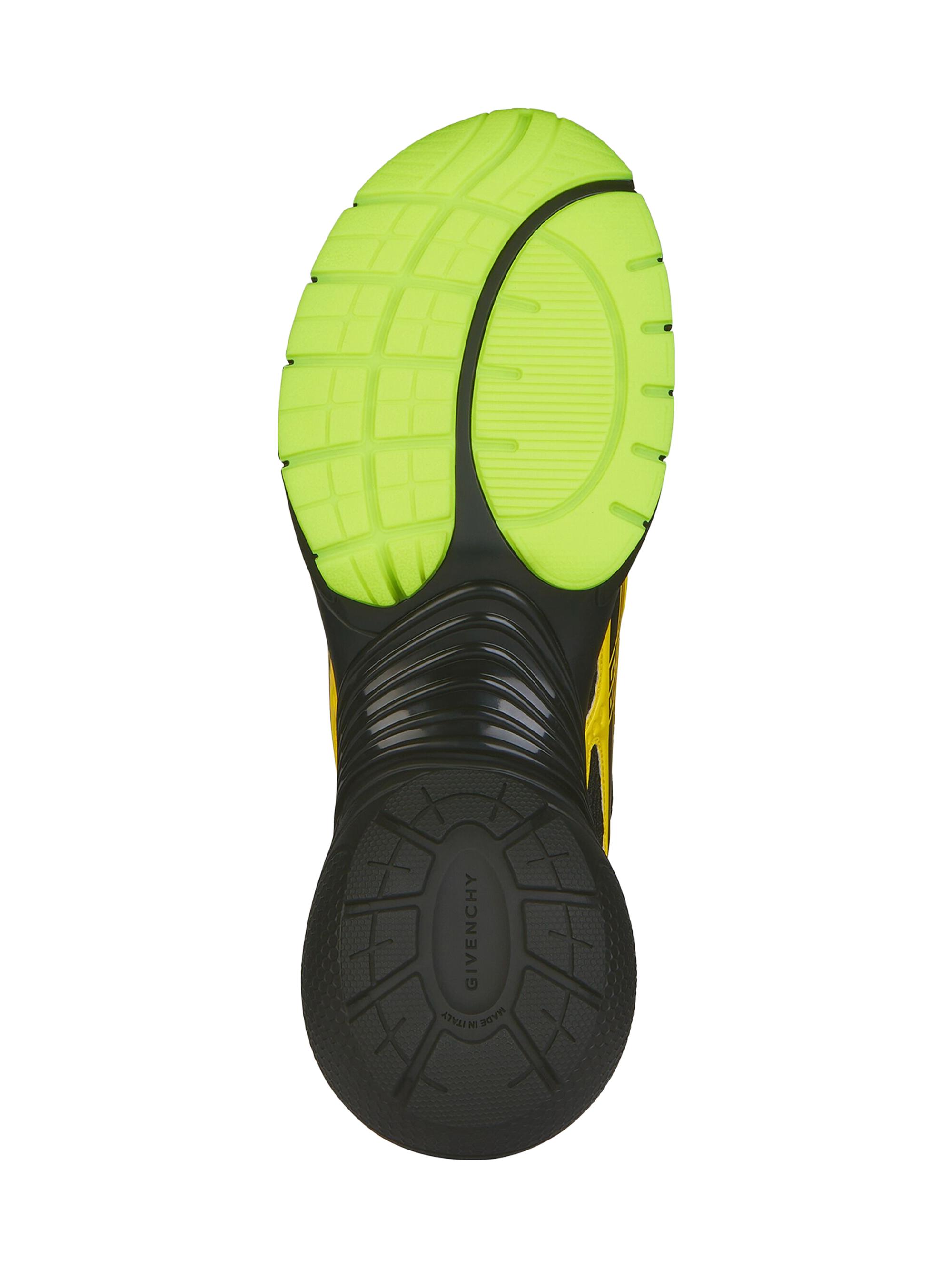 GIVENCHY TK-MX RUNNER ランナースニーカー イエロー Givenchy Men TK-MX Runner Sneakers Color Green Yellow Black