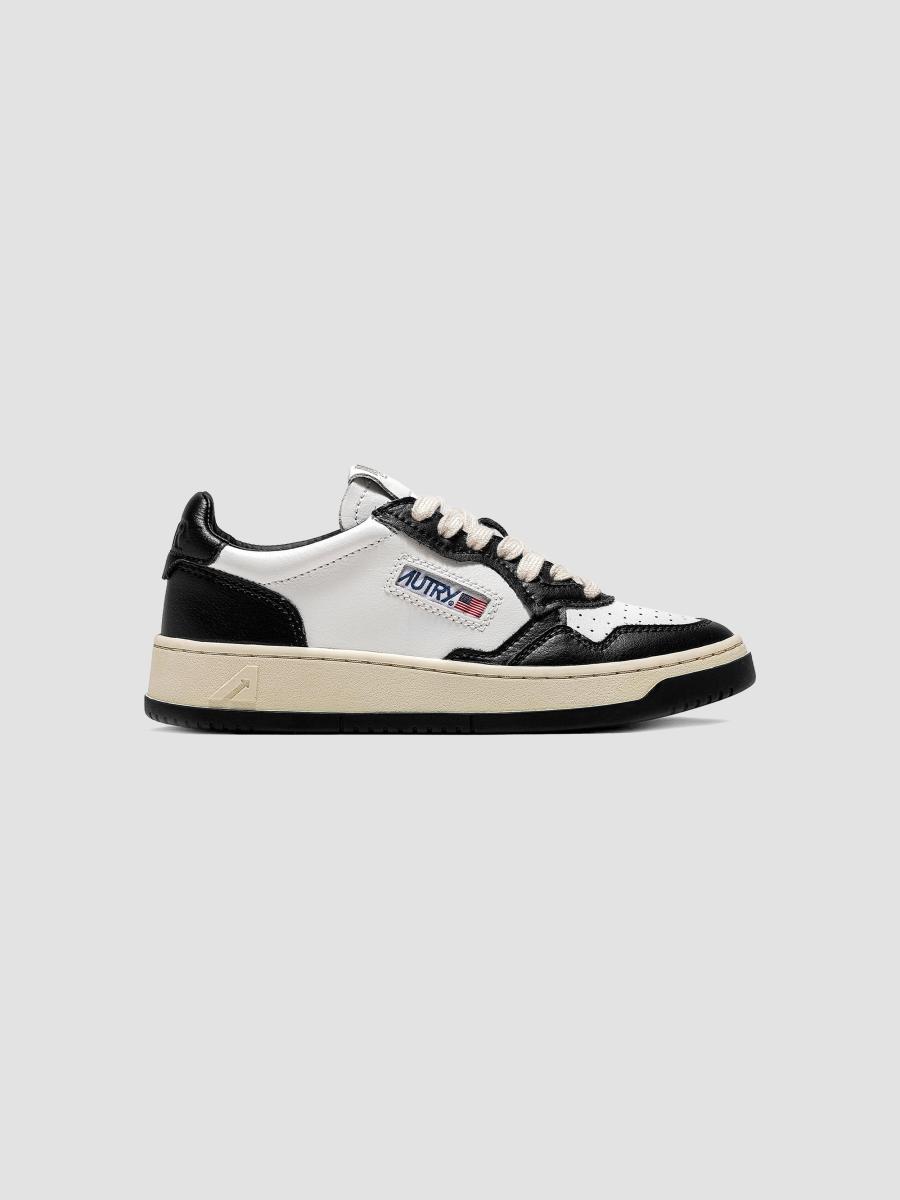 AUTRY Medalist Leather Low-Top Sneakers | Saks Fifth Avenue