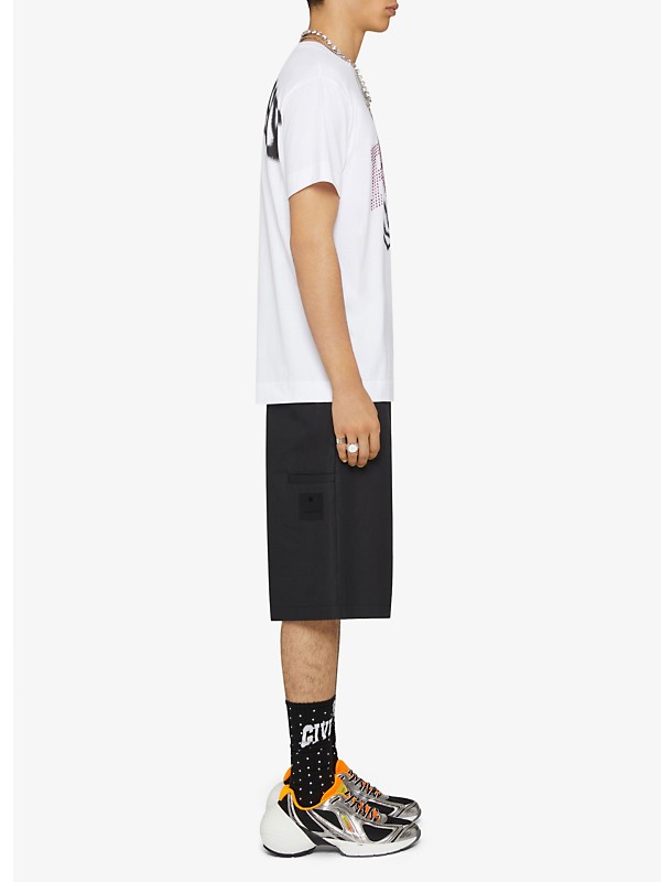 Shop Givenchy Skull Oversized T-Shirt in Cotton and Shop Givenchy Skull Oversized T-Shirt in Cotton and