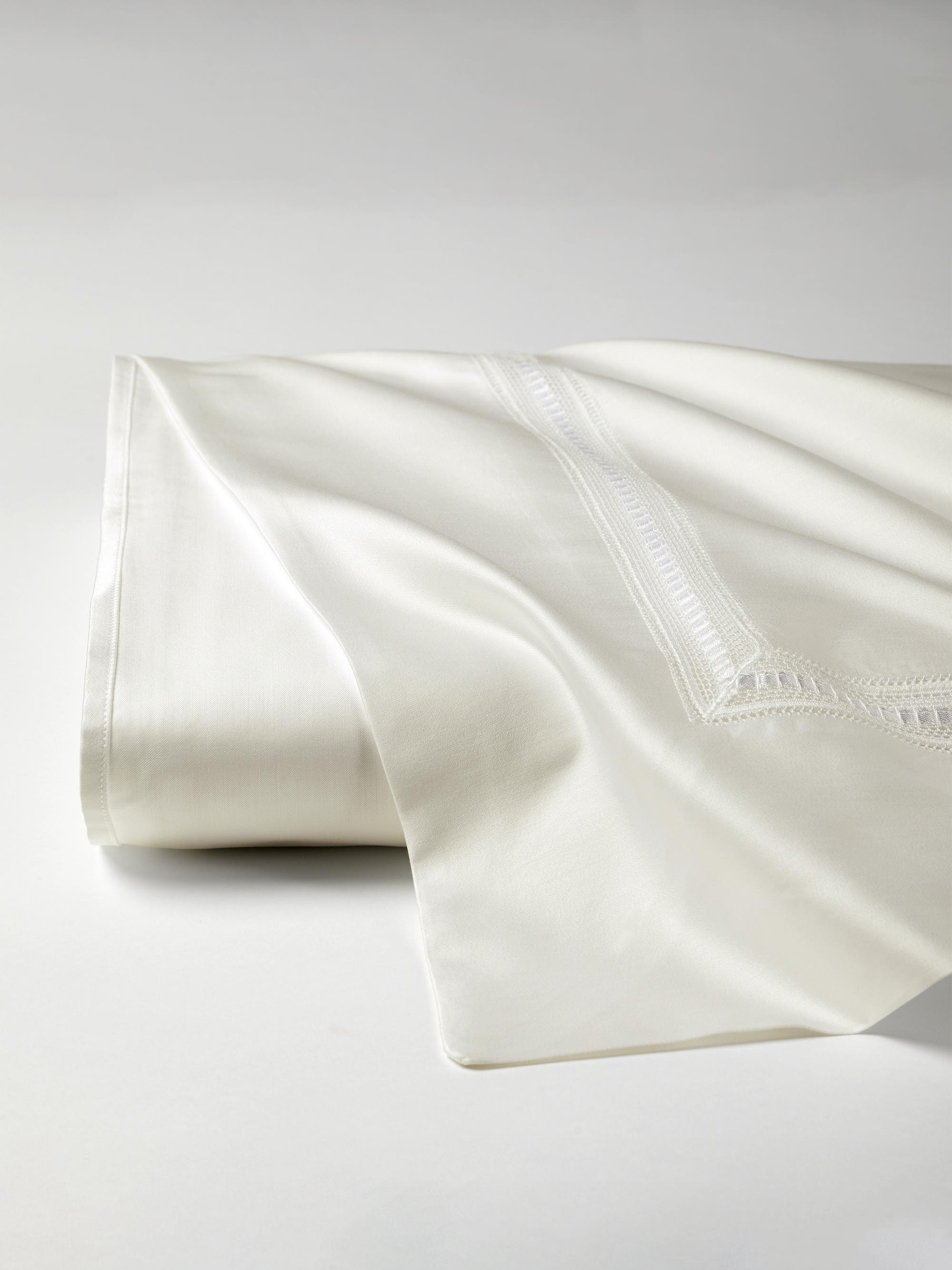 Sferra Diamante Sheets & Pillowcases Collection -  King