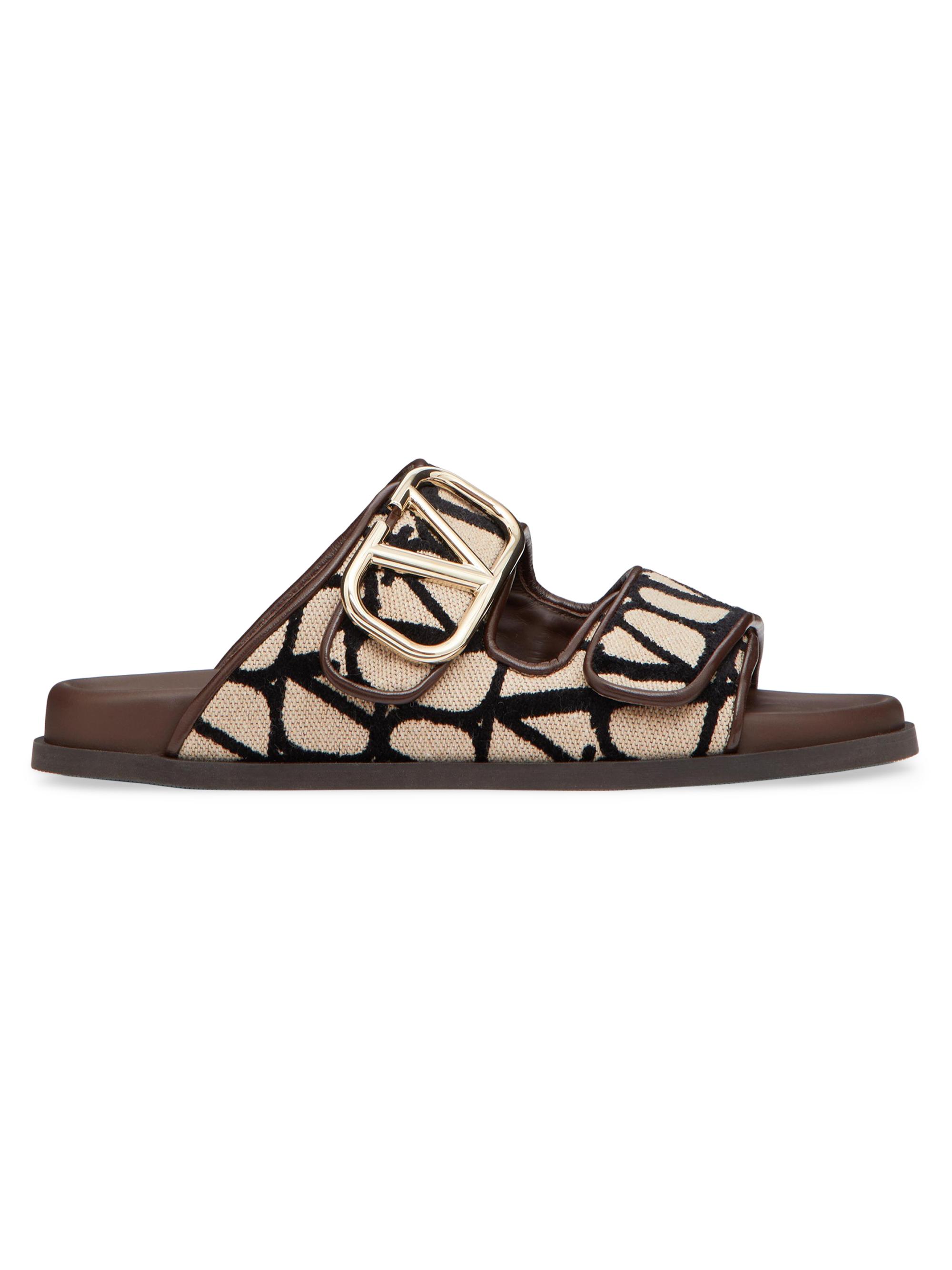 VLogo leather sandals