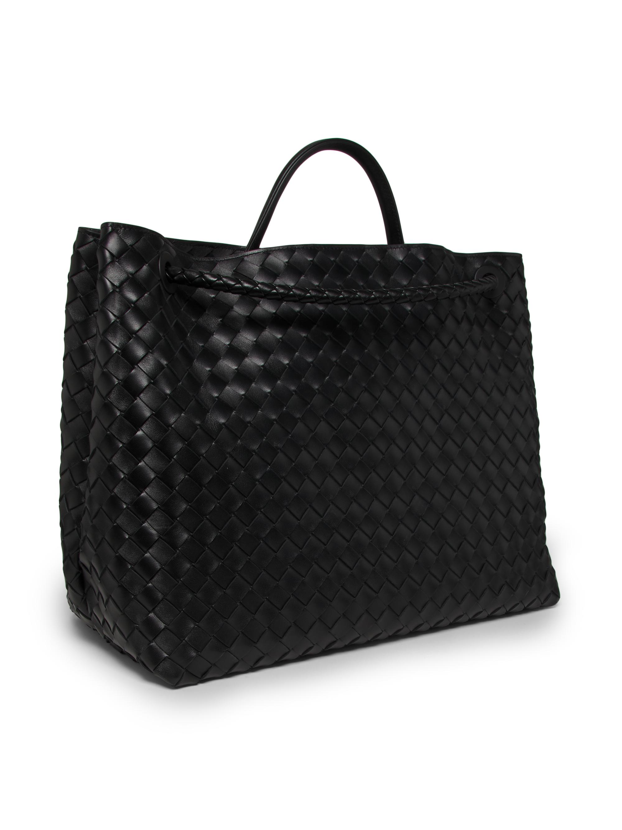 Bottega Veneta Large Andiamo Intrecciato Leather Top-Handle Bag
