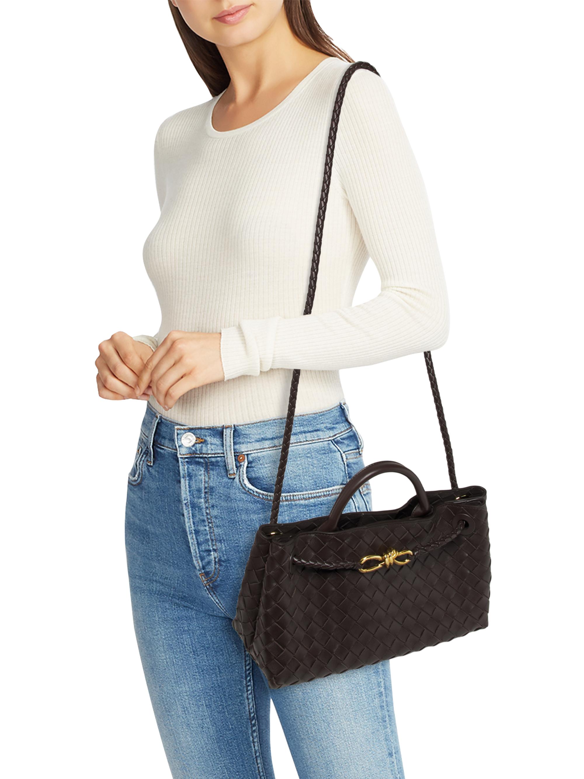 BOTTEGA VENETAイーストウエスト アンディアーモ East-West Andiamo in FONDANT | Bottega Veneta® US