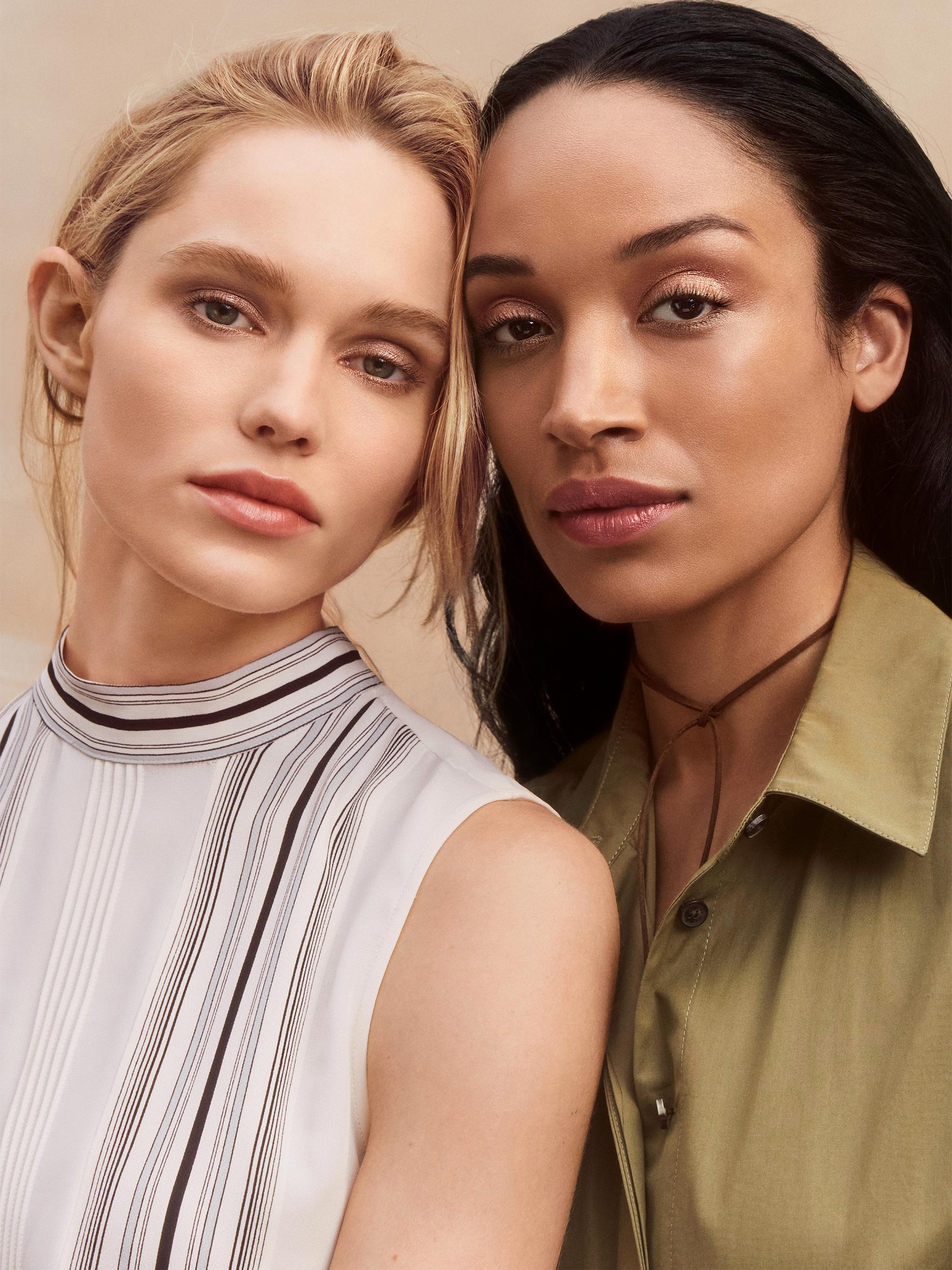 Chantecaille Luminescent Eye Shade | Saks Fifth Avenue